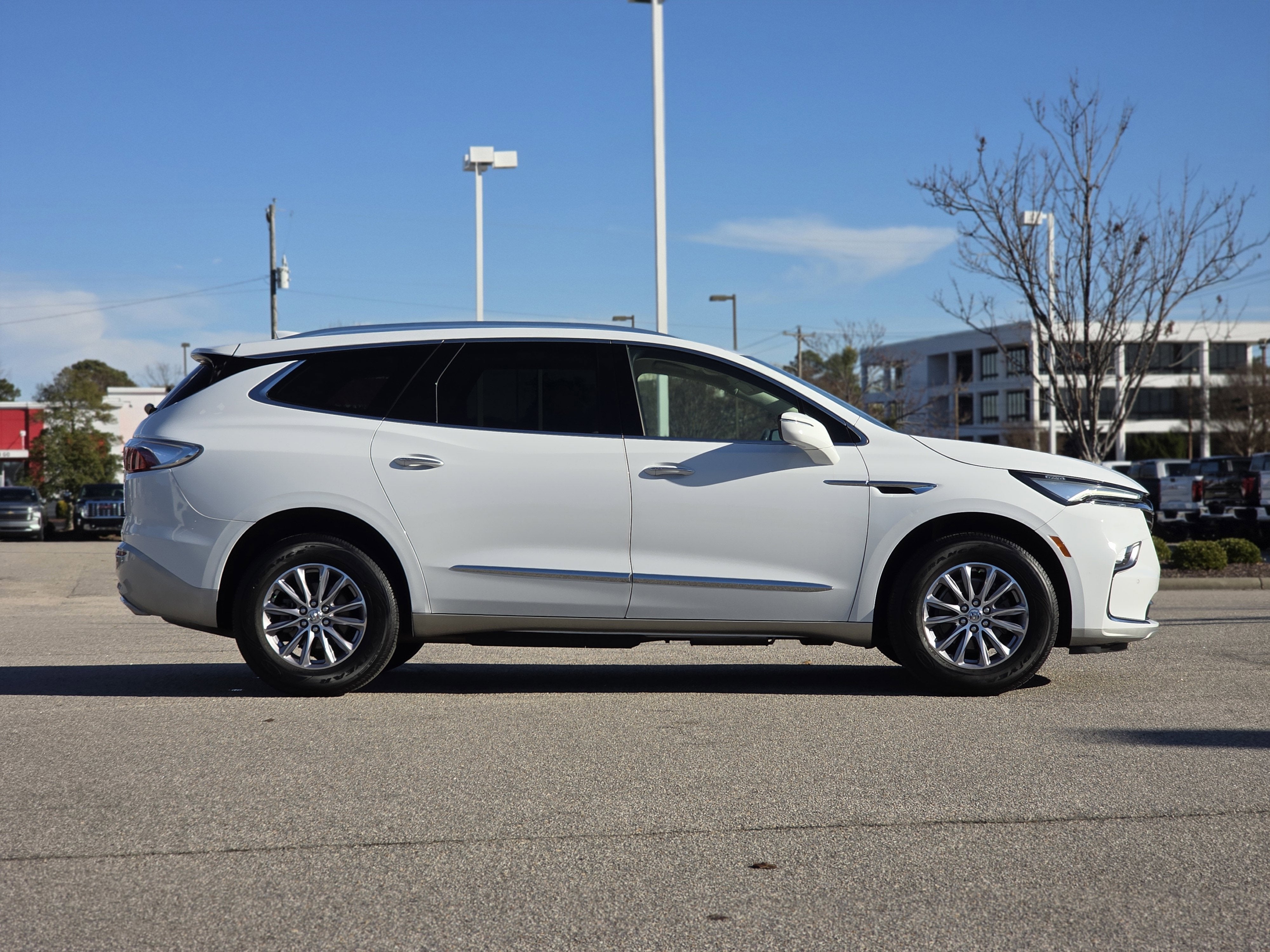 2023 Buick Enclave Essence
