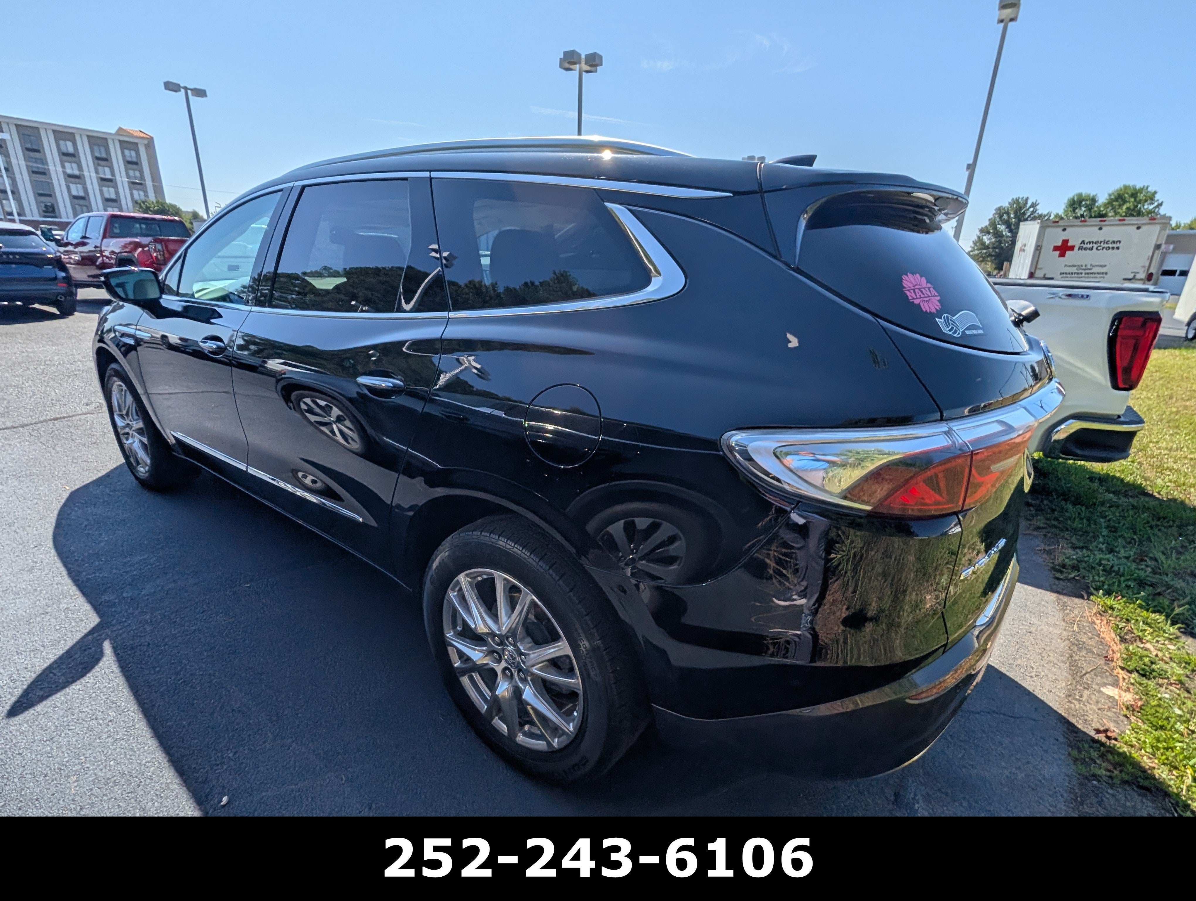 2023 Buick Enclave Essence