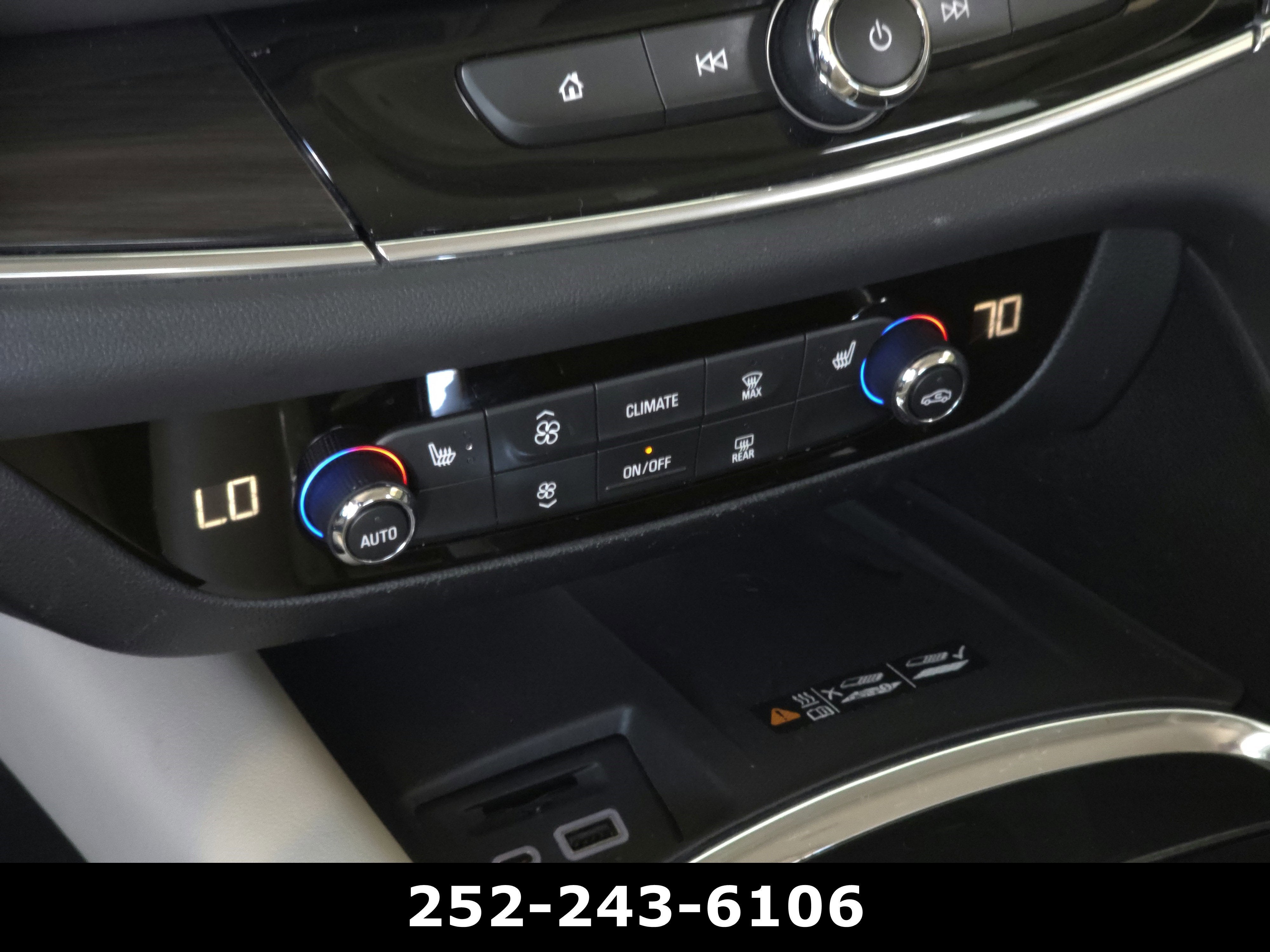 2023 Buick Enclave Essence