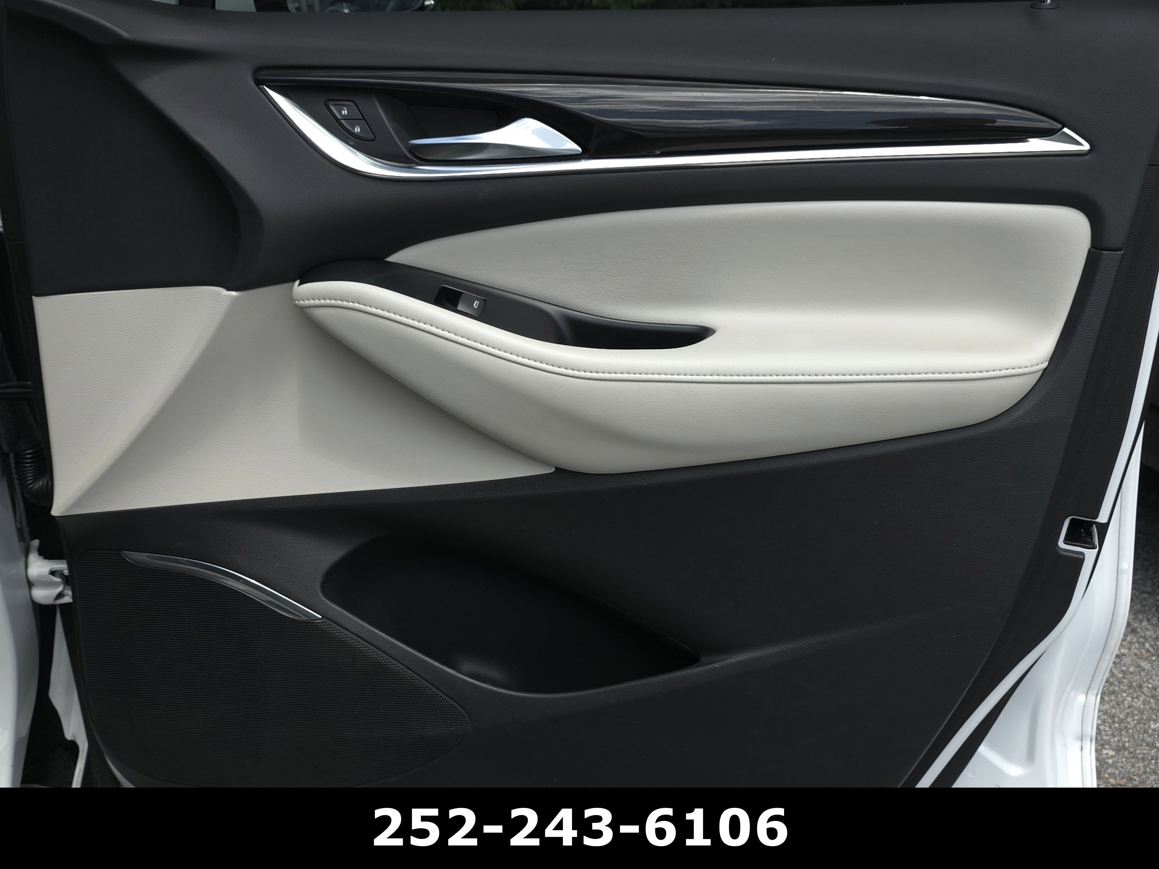 2023 Buick Enclave Essence