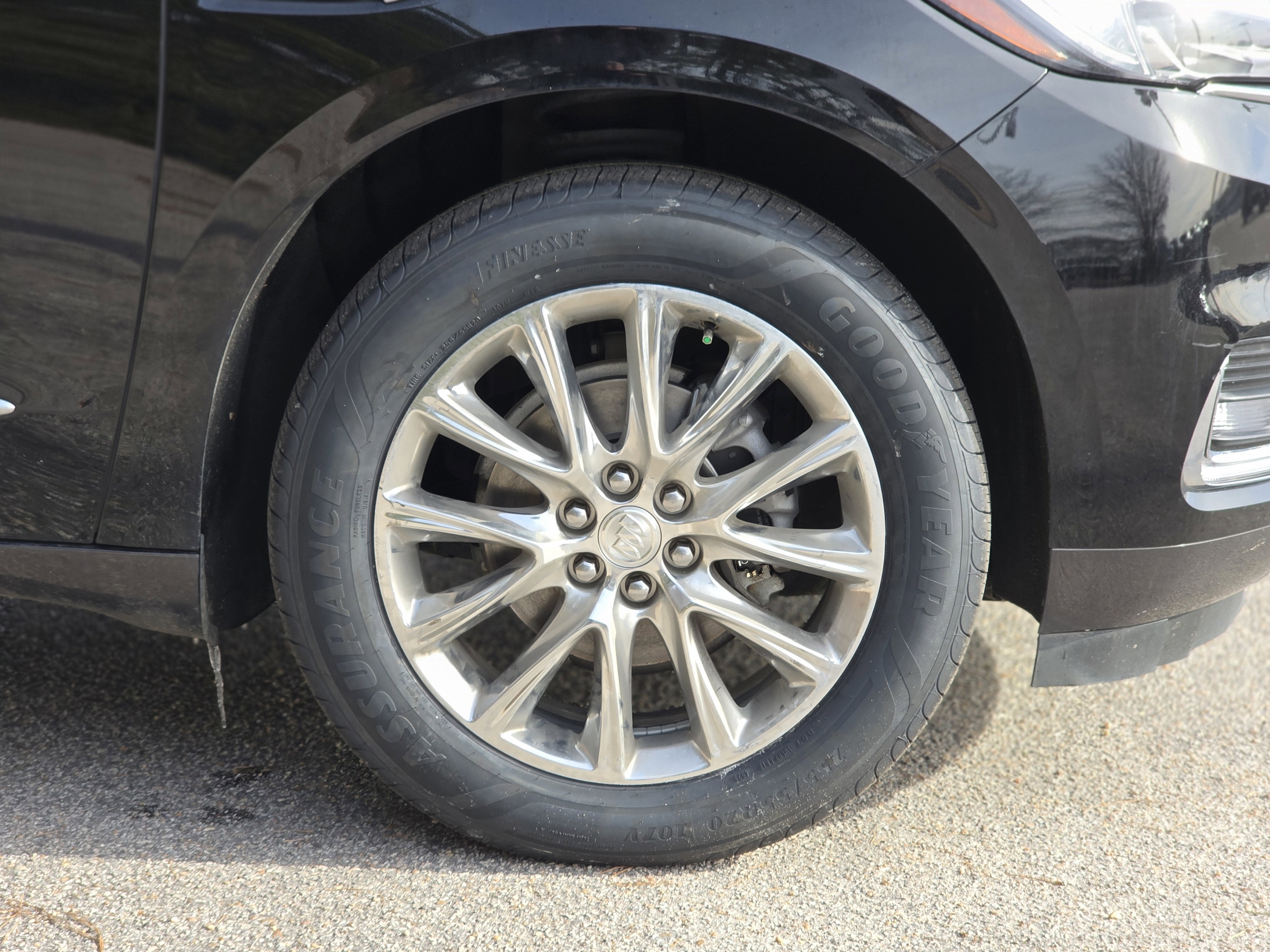 2021 Buick Enclave Essence