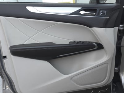 2019 Lincoln MKC Standard