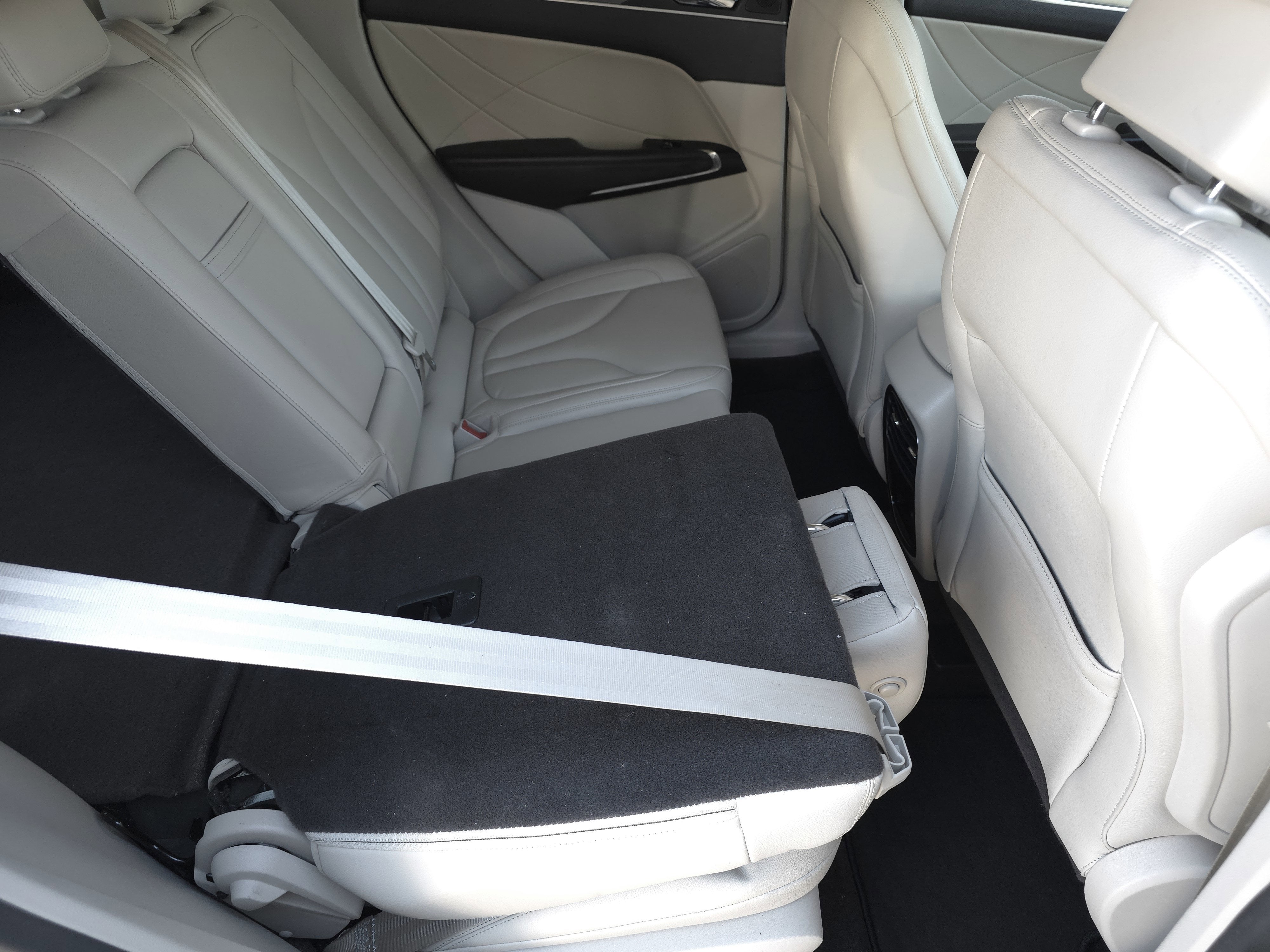 2019 Lincoln MKC Standard