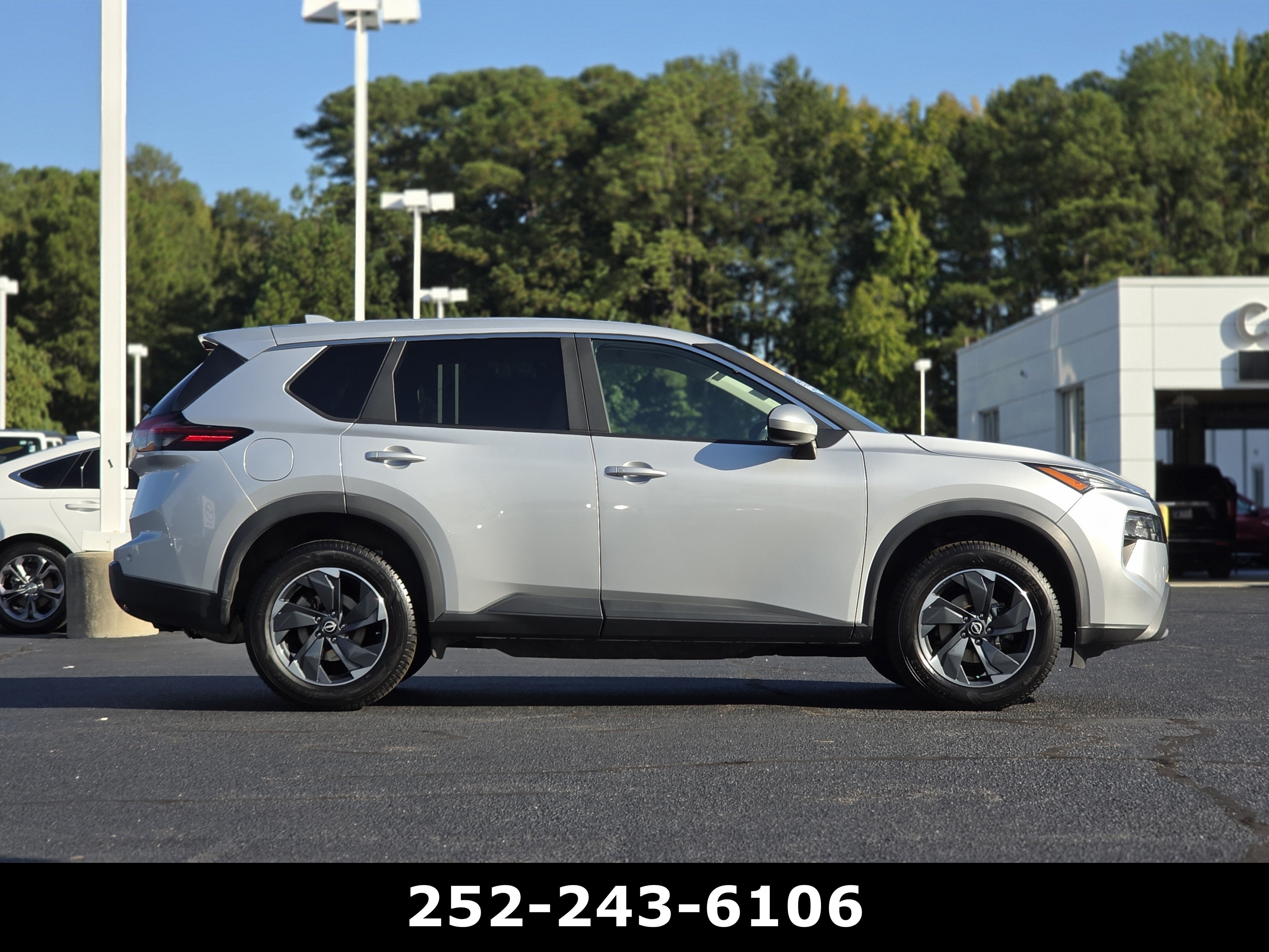 2024 Nissan Rogue SV