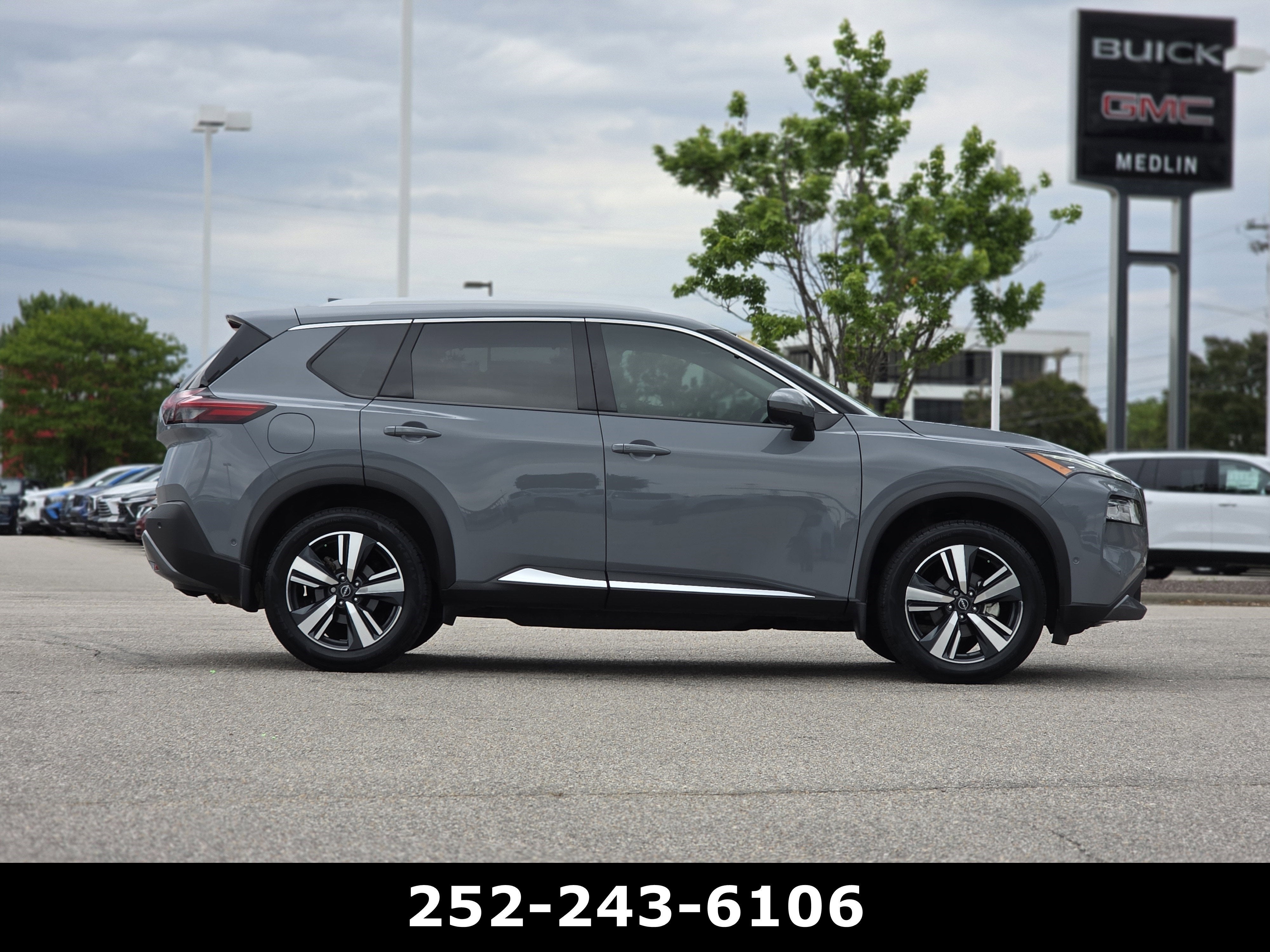 2023 Nissan Rogue SL