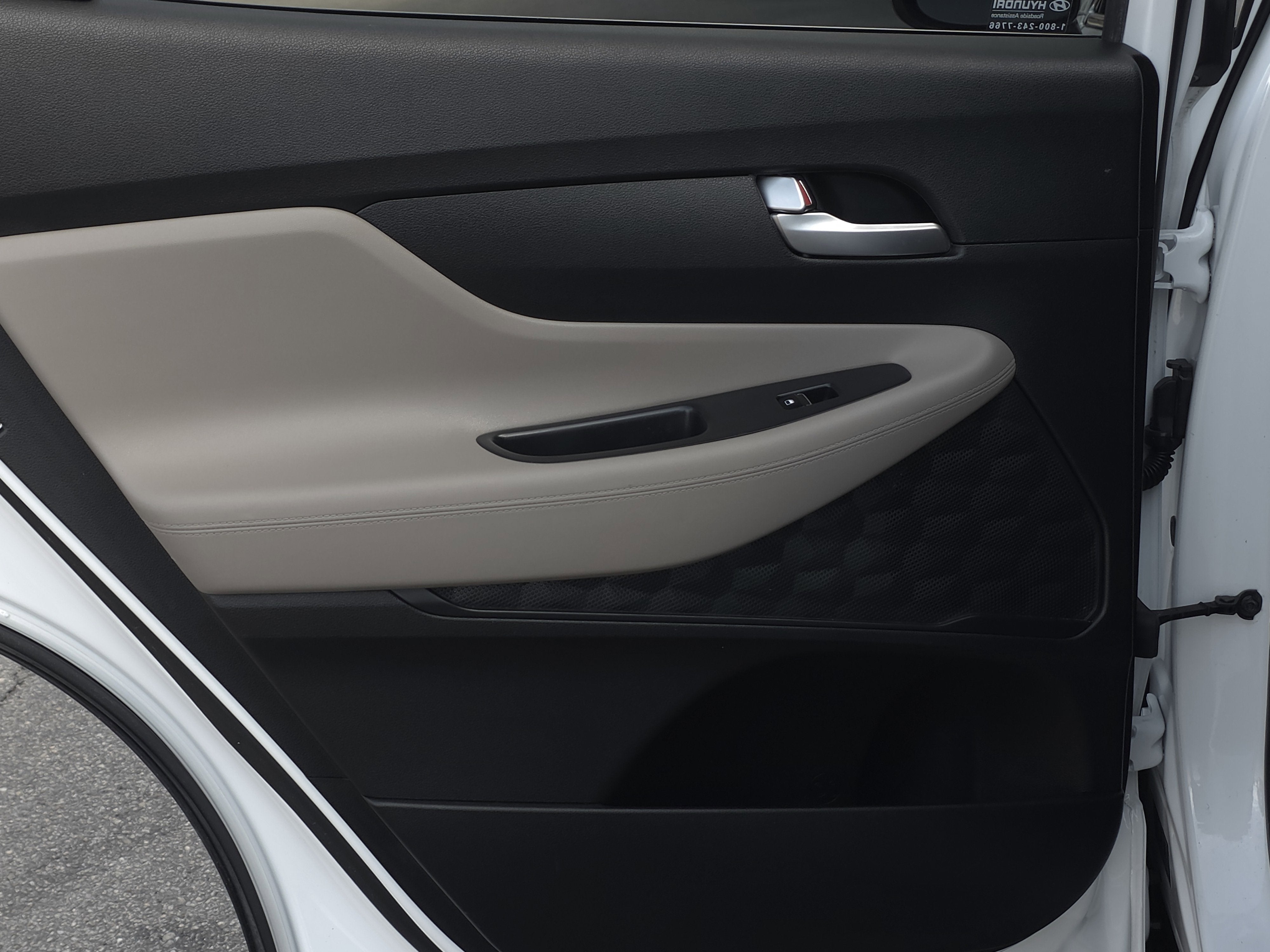 2023 Hyundai SANTA FE SE