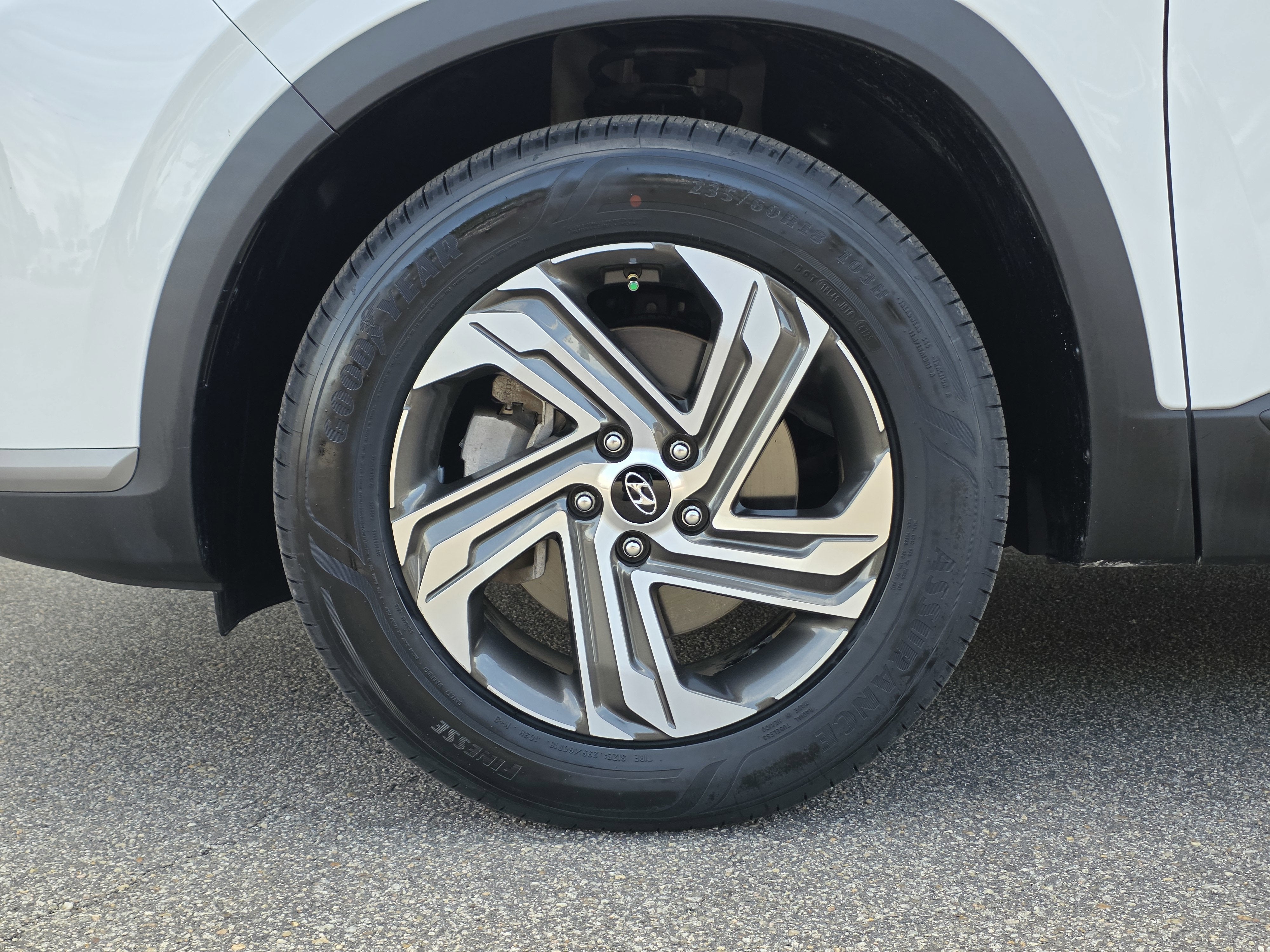 2023 Hyundai SANTA FE SE