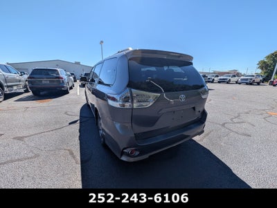 2016 Toyota Sienna SE