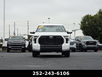 2022 Toyota Tundra 4WD SR5