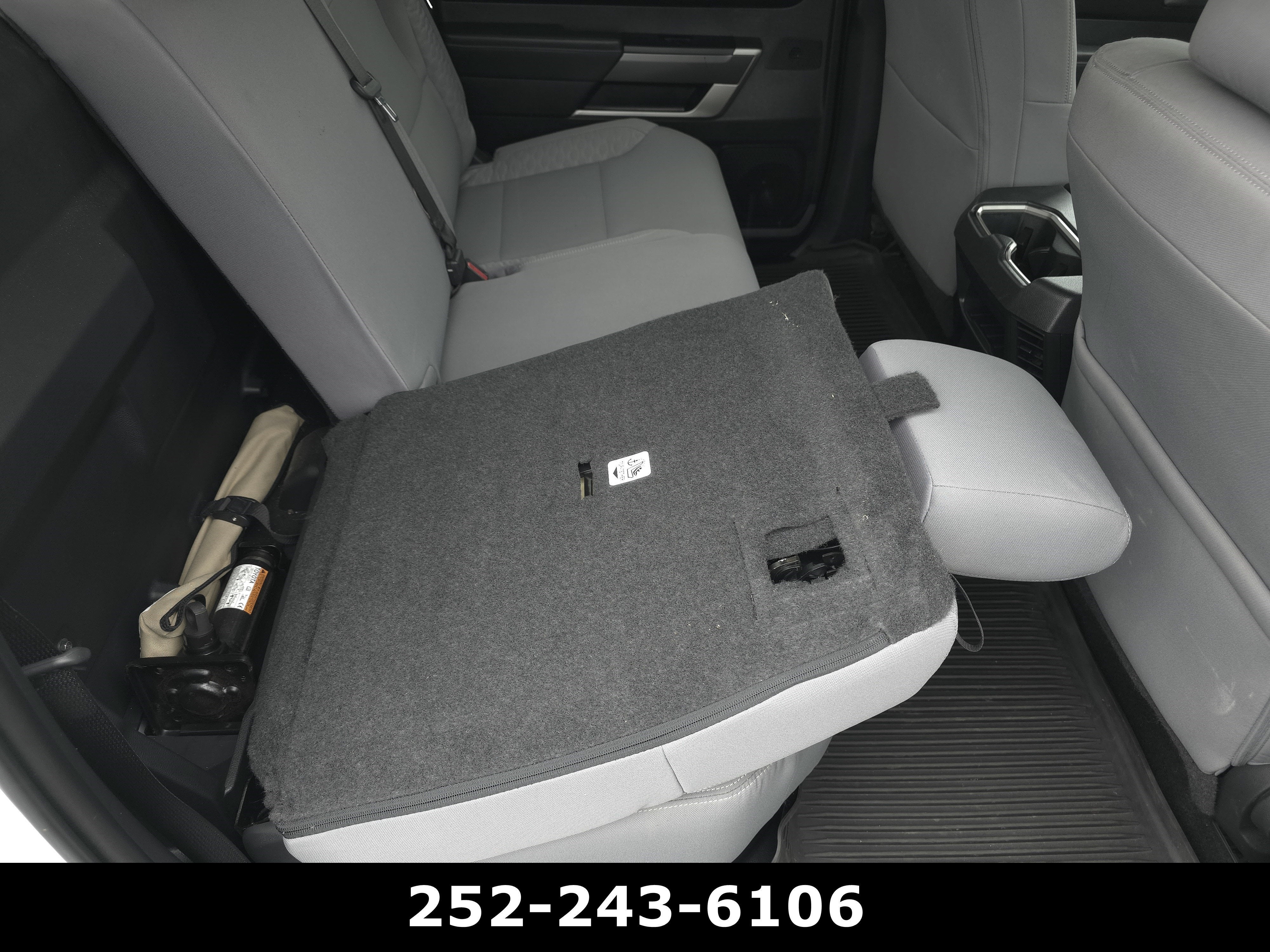 2022 Toyota Tundra 4WD SR5