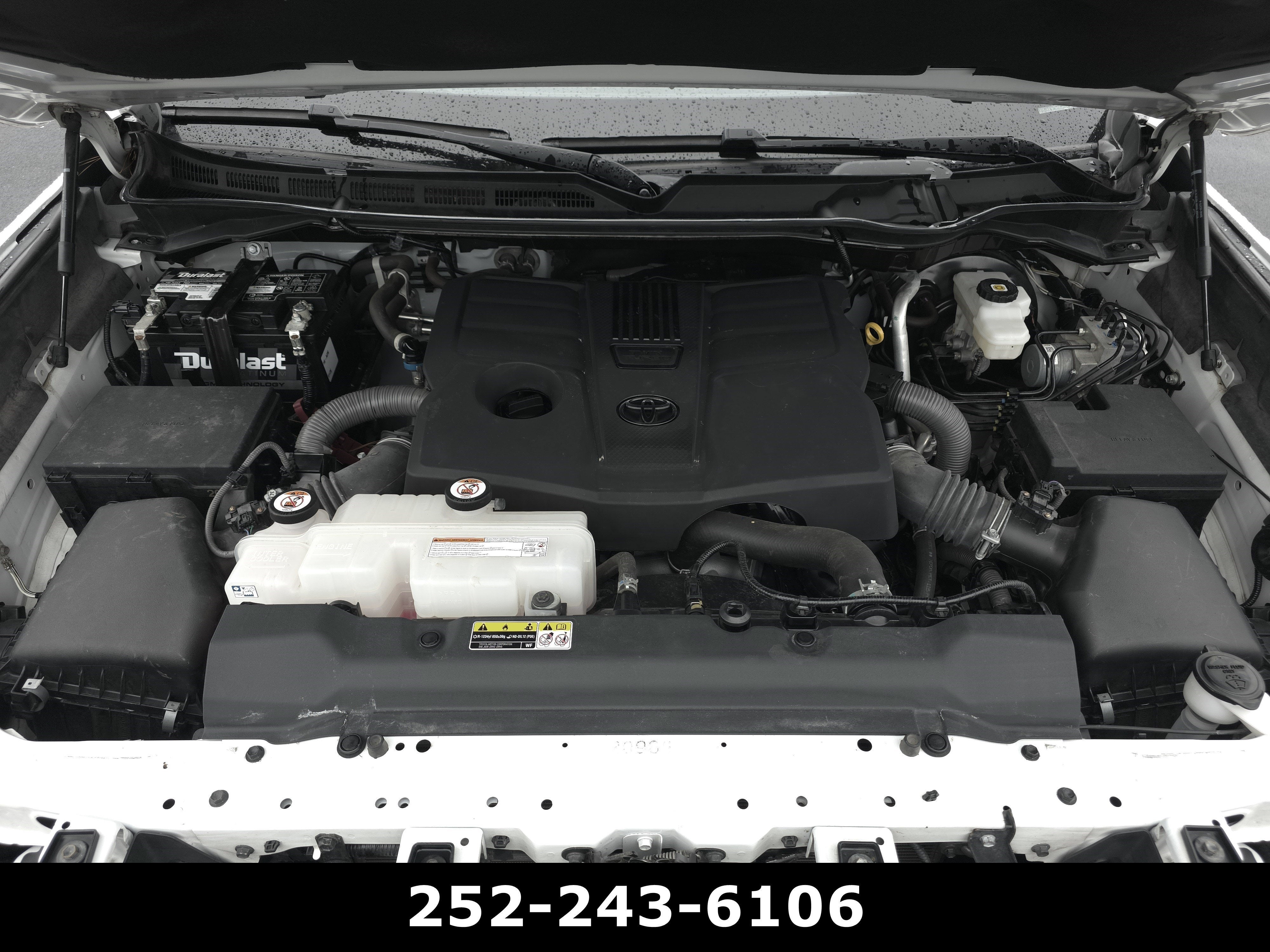 2022 Toyota Tundra 4WD SR5