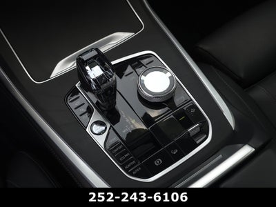 2022 BMW X7 M50i