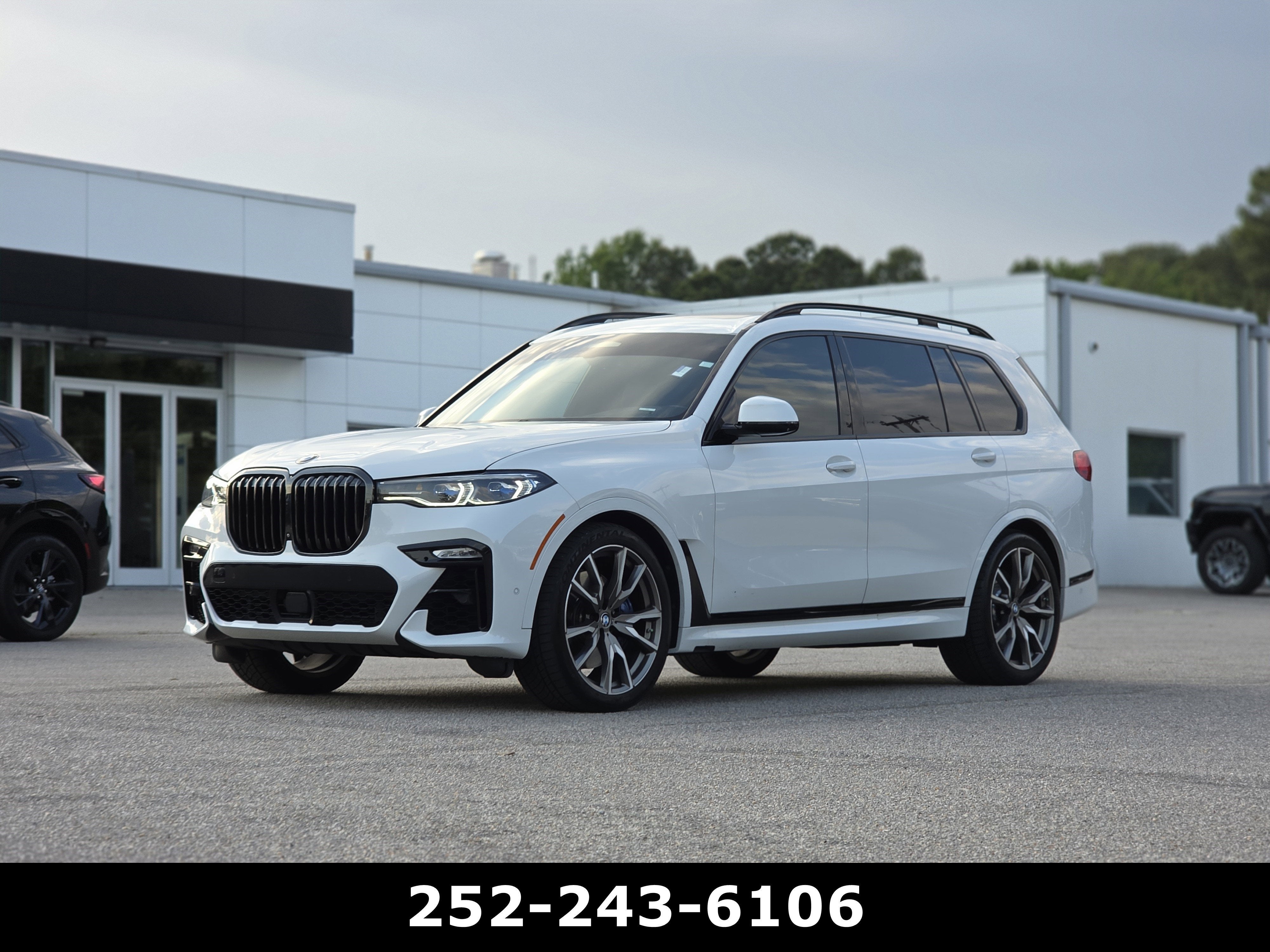 2022 BMW X7 M50i