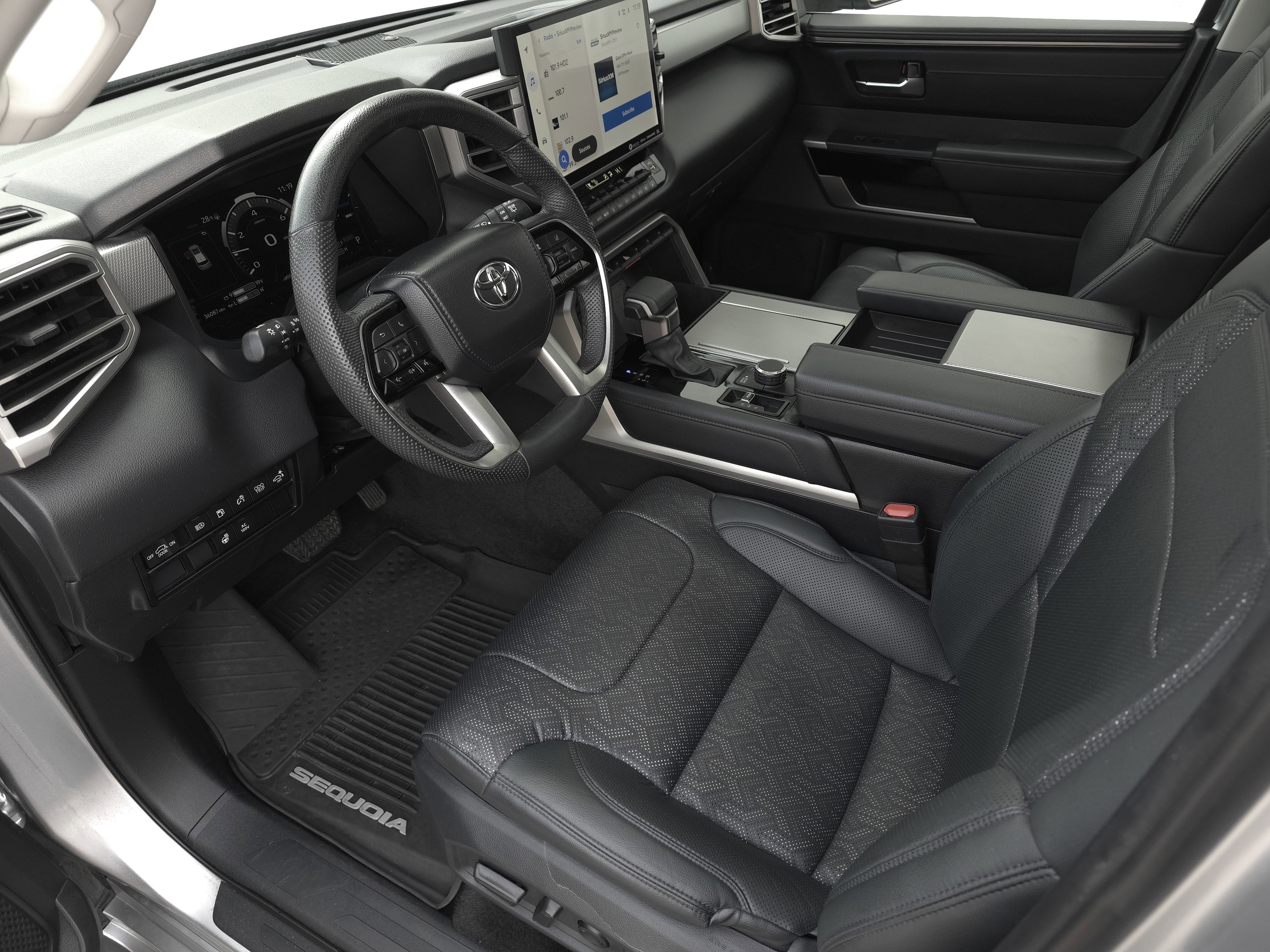 2024 Toyota Sequoia SR5