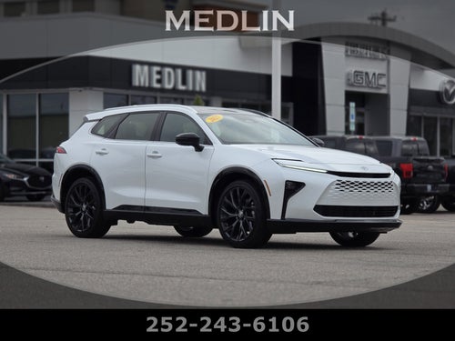 2025 Toyota Crown Signia XLE