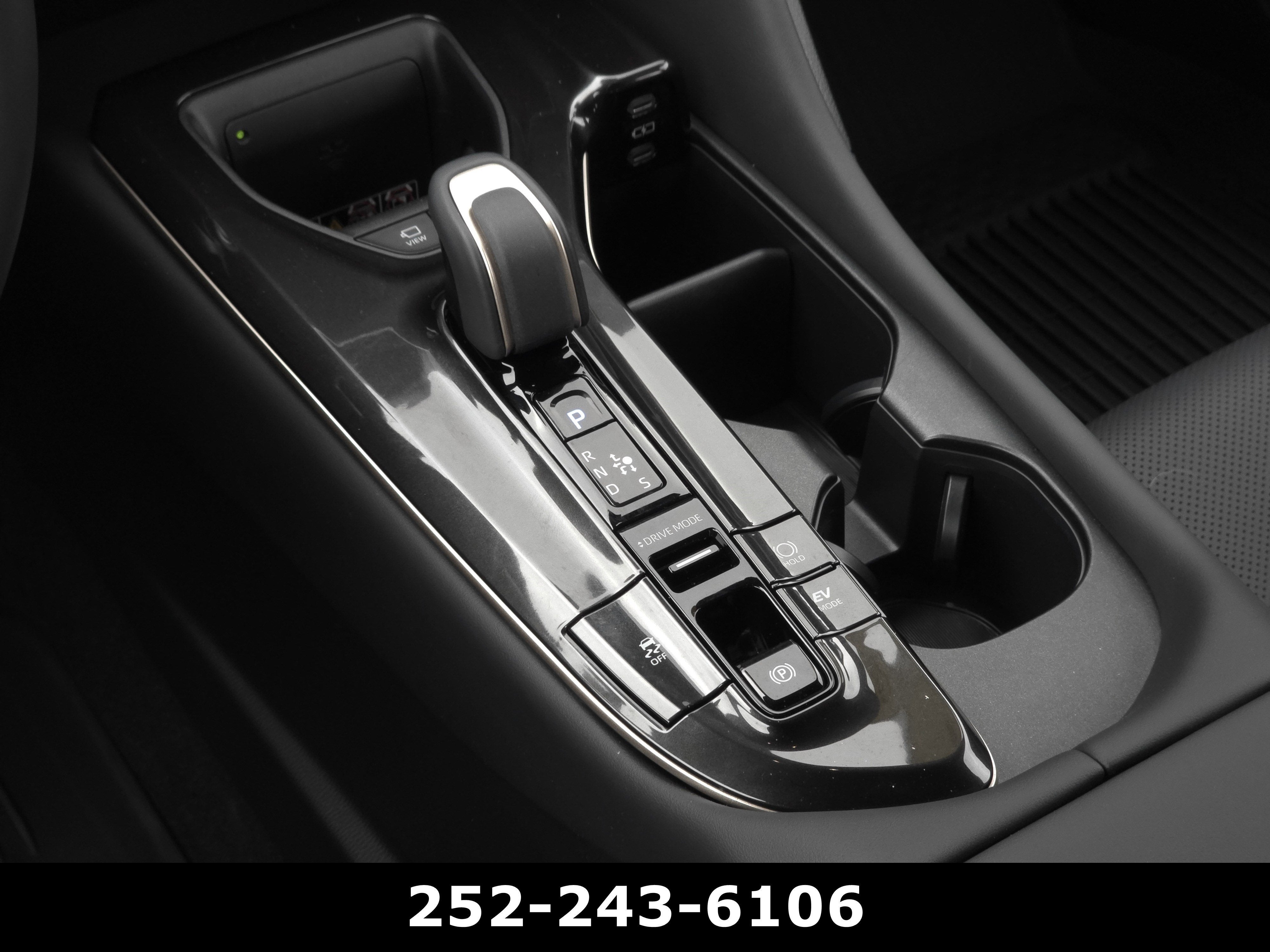 2025 Toyota Crown Signia XLE