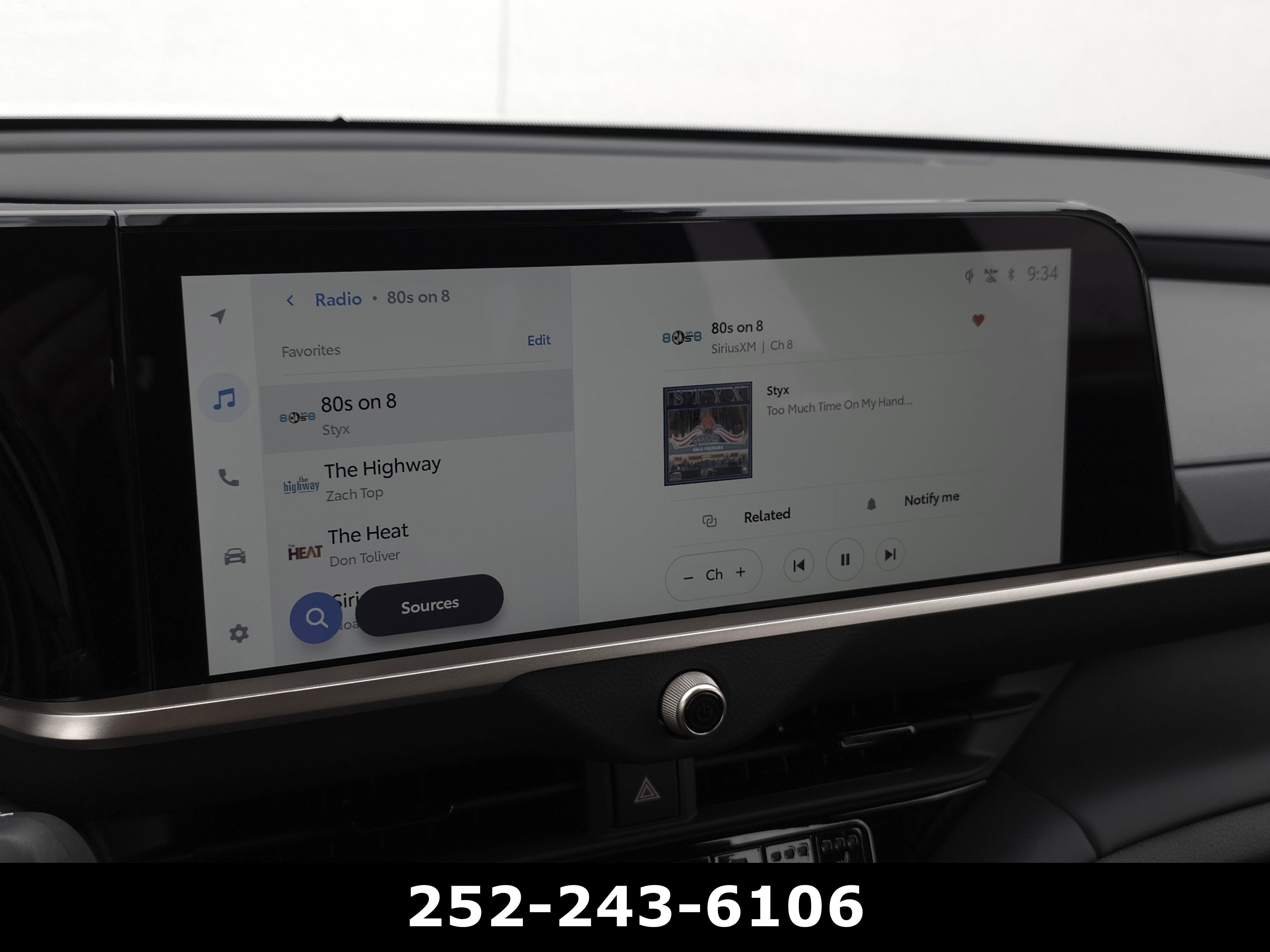 2025 Toyota Crown Signia XLE