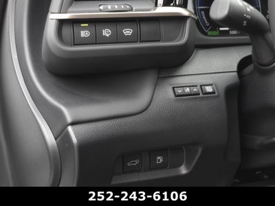 2025 Toyota Crown Signia XLE