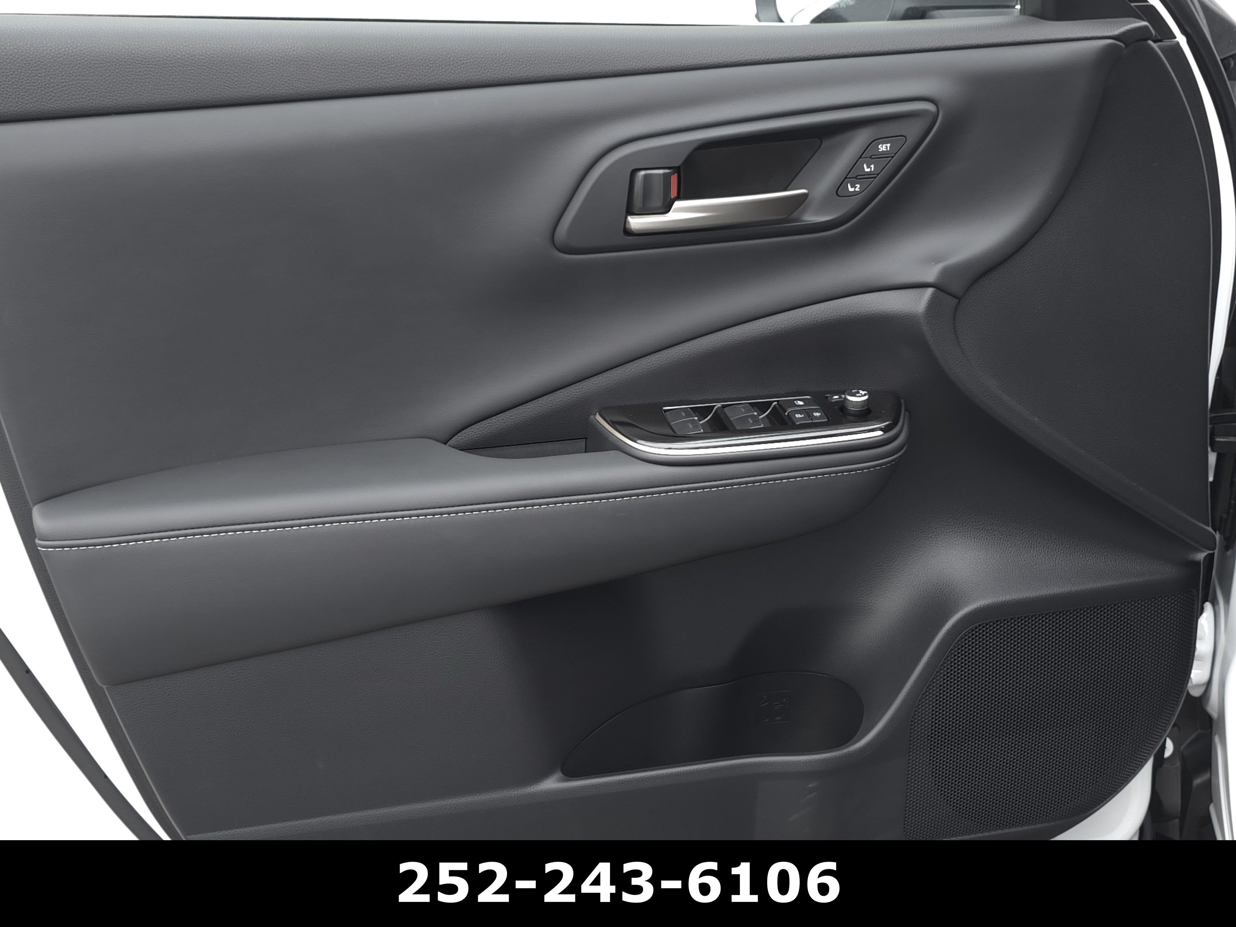 2025 Toyota Crown Signia XLE