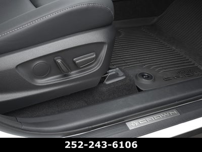 2025 Toyota Crown Signia XLE