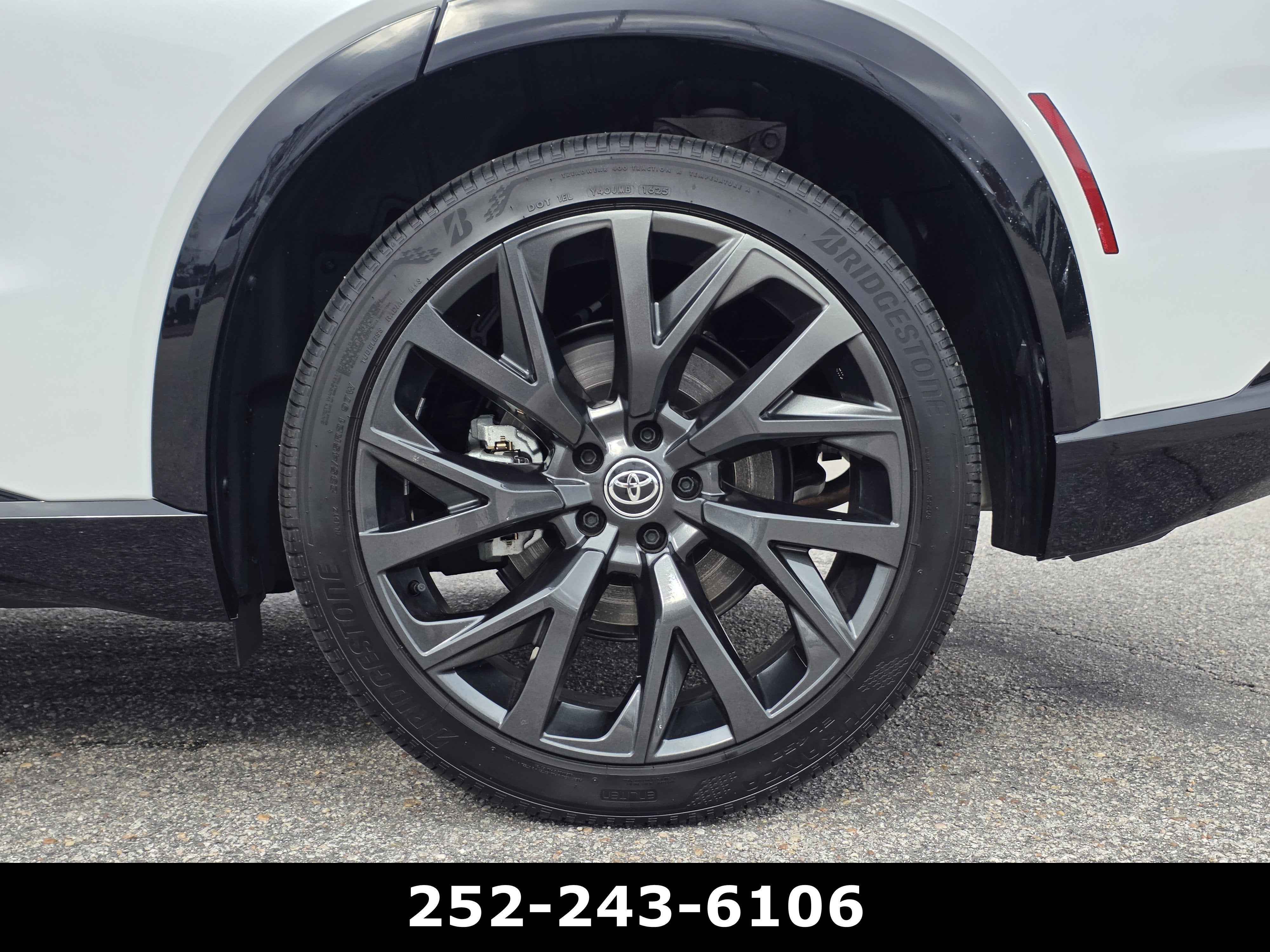 2025 Toyota Crown Signia XLE