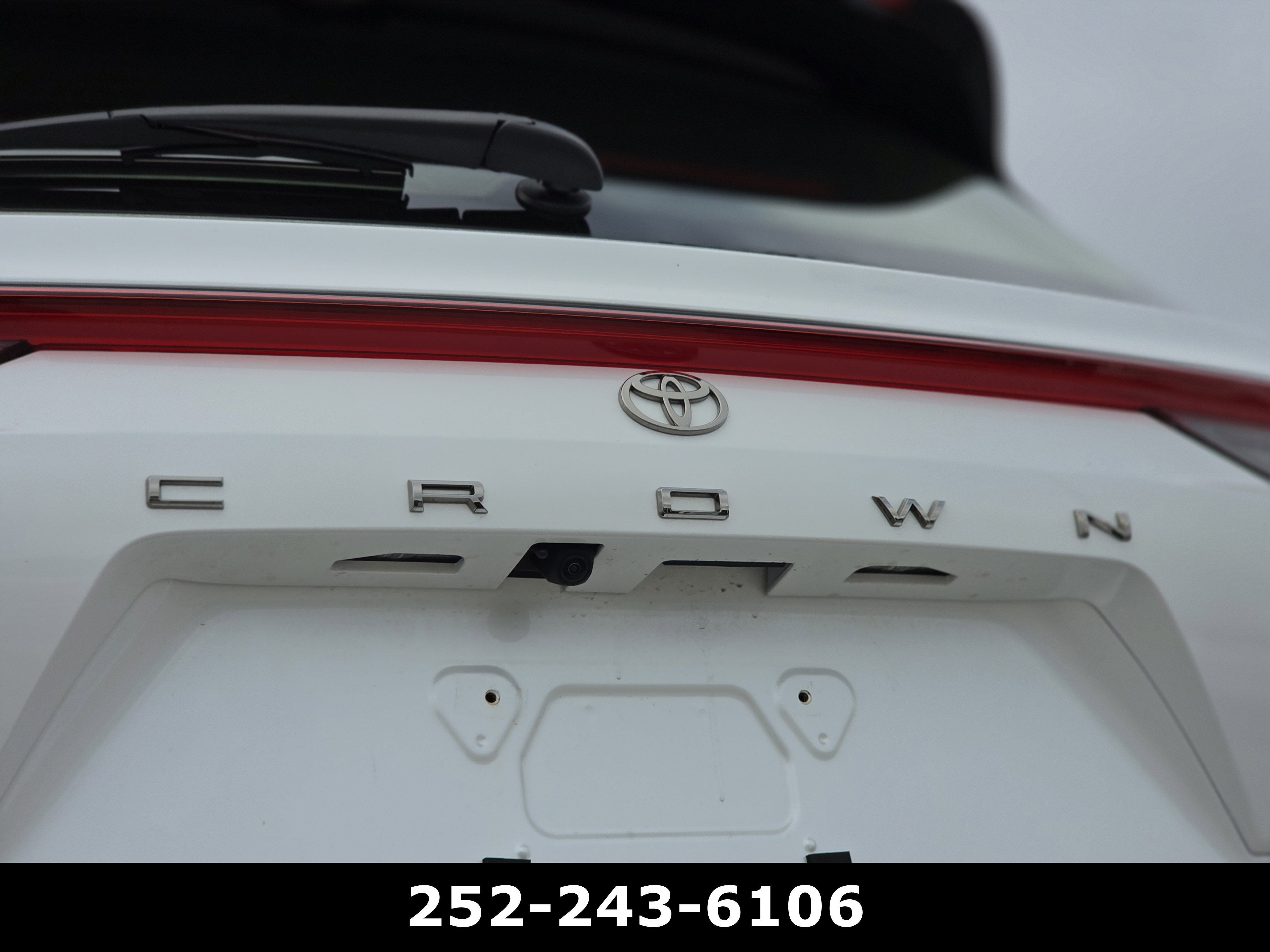 2025 Toyota Crown Signia XLE