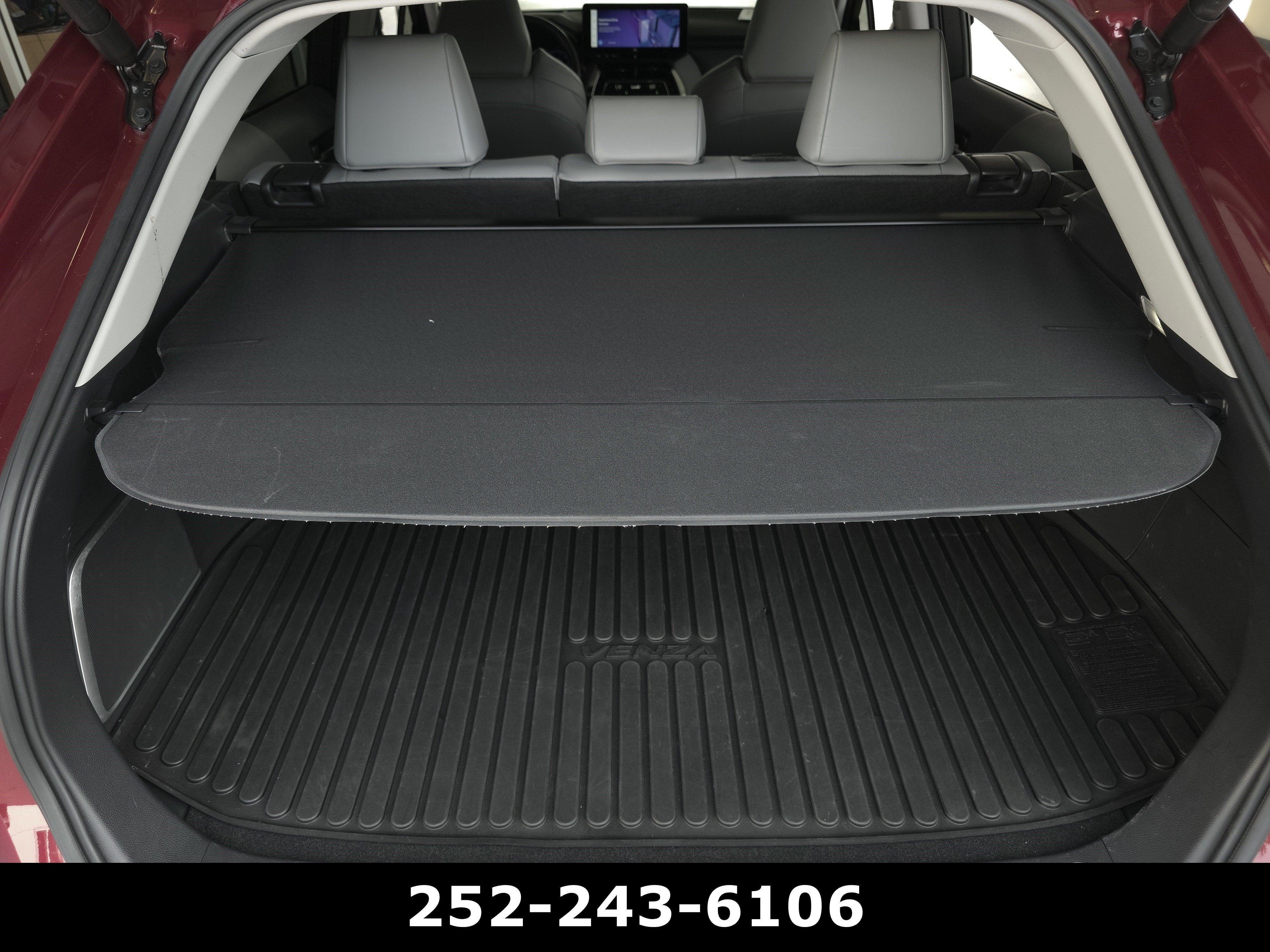 2024 Toyota Venza LE