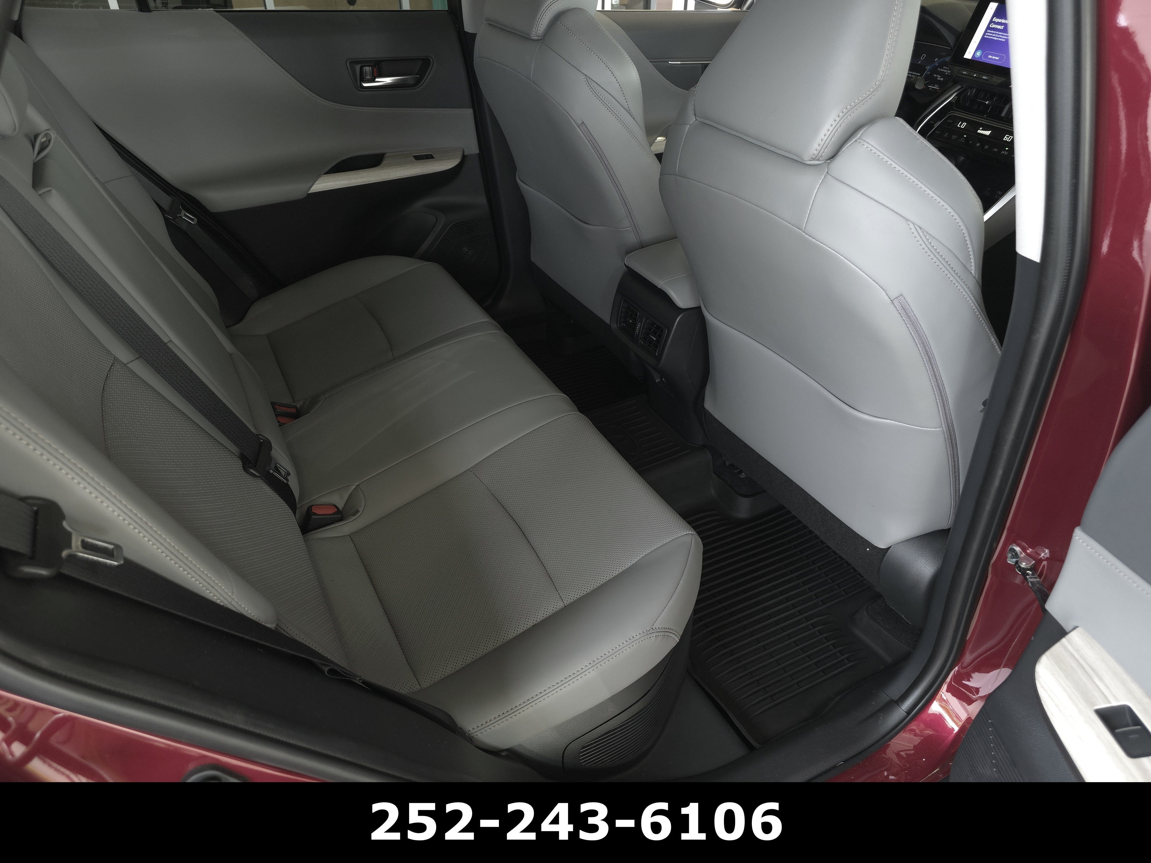 2024 Toyota Venza LE