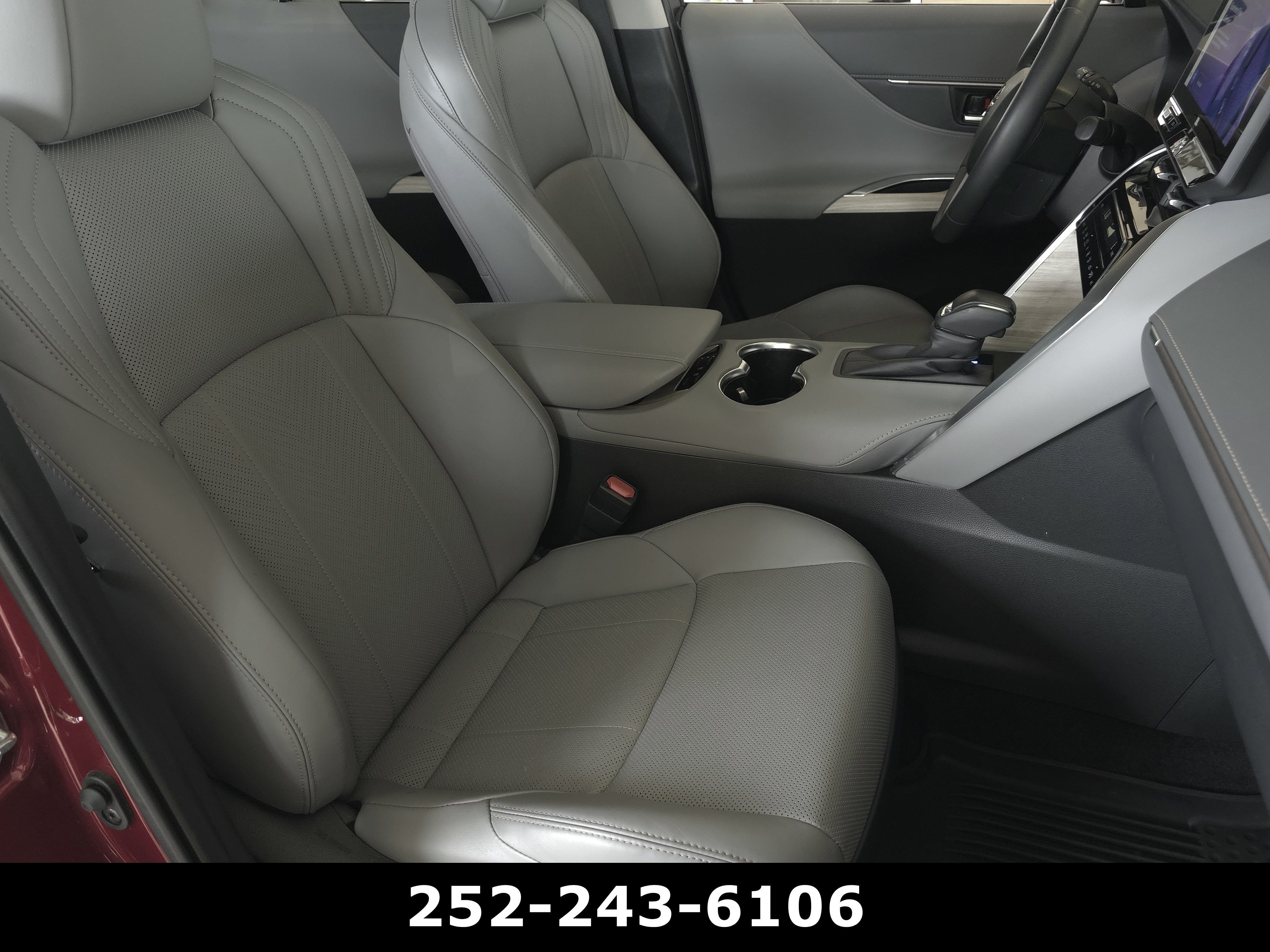 2024 Toyota Venza LE
