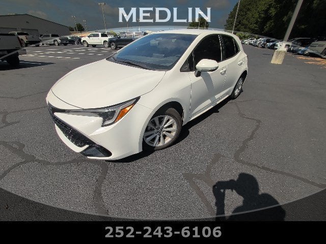 2025 Toyota Corolla Hatchback SE