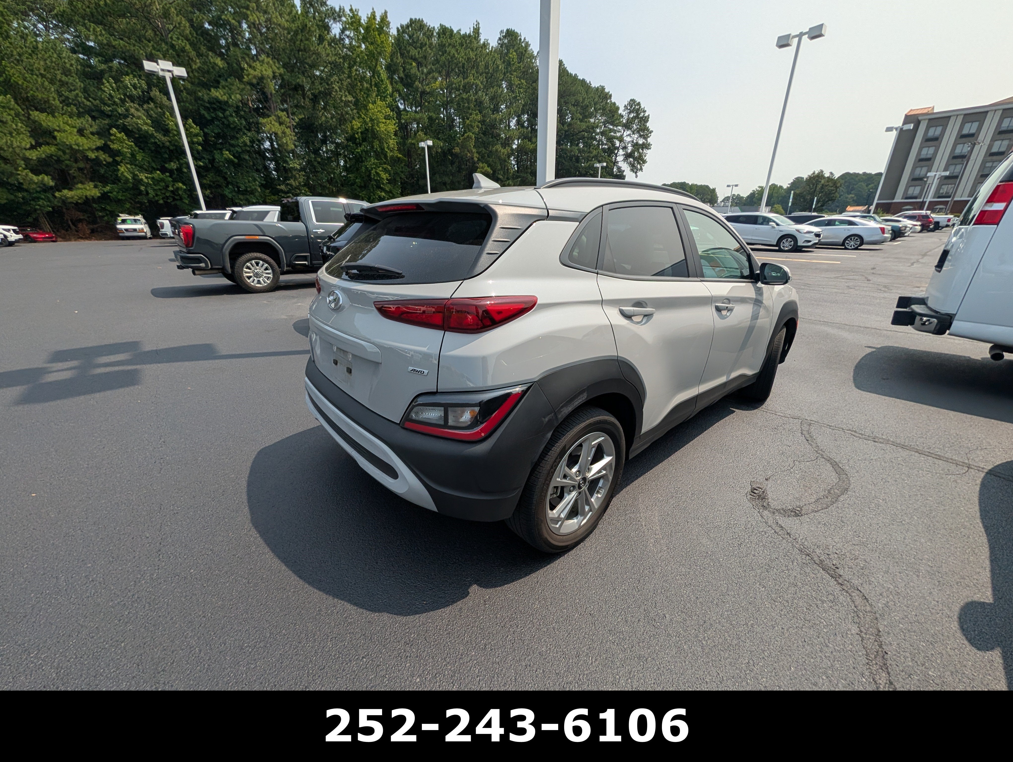 2023 Hyundai KONA SEL