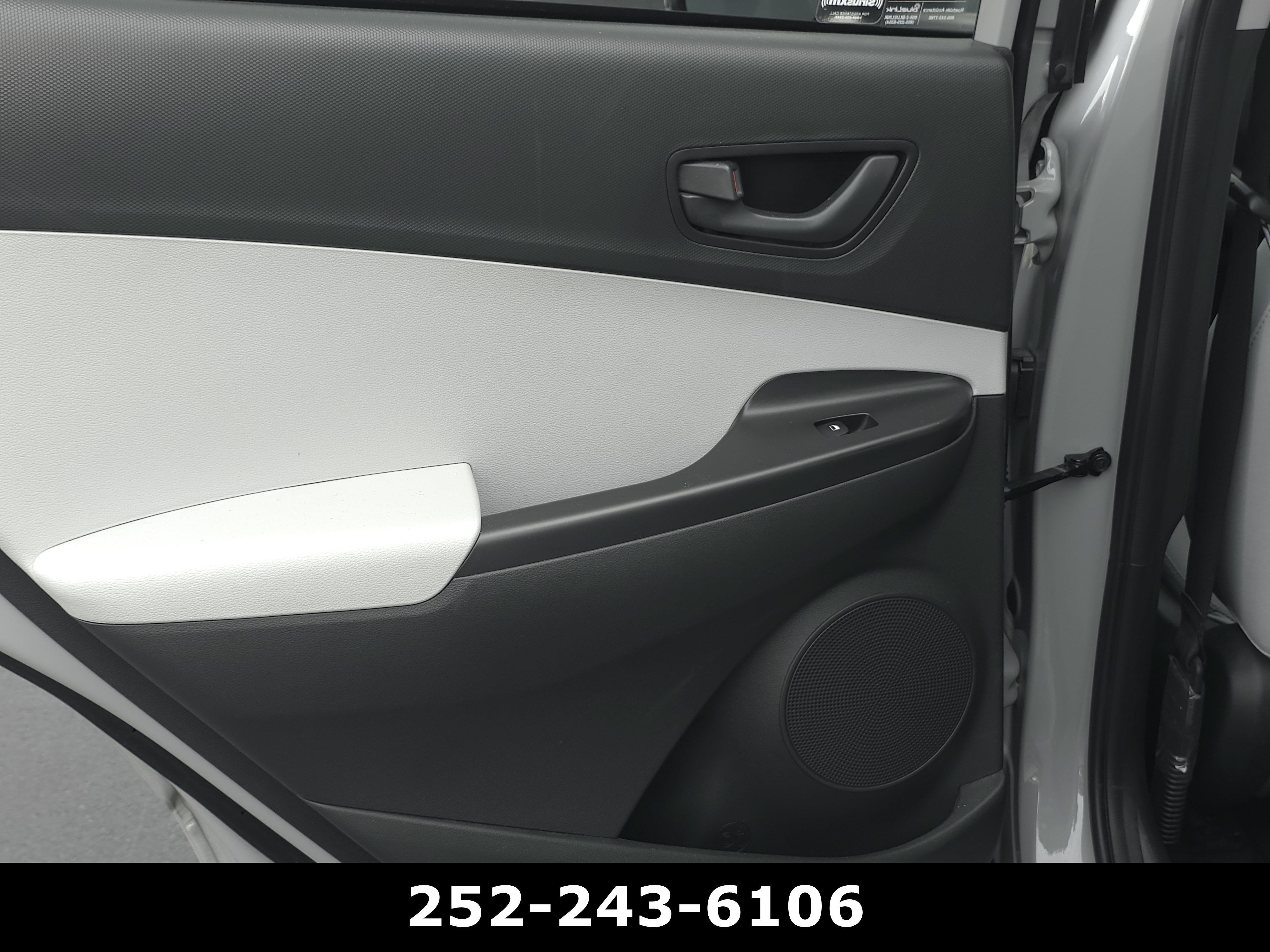 2023 Hyundai KONA SEL
