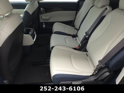 2025 Kia Carnival SX