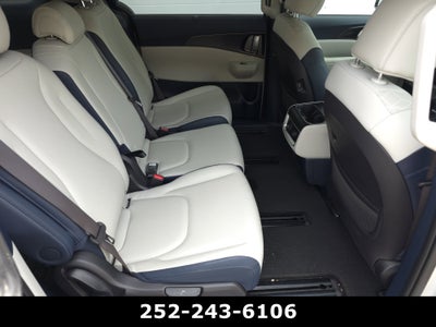 2025 Kia Carnival SX