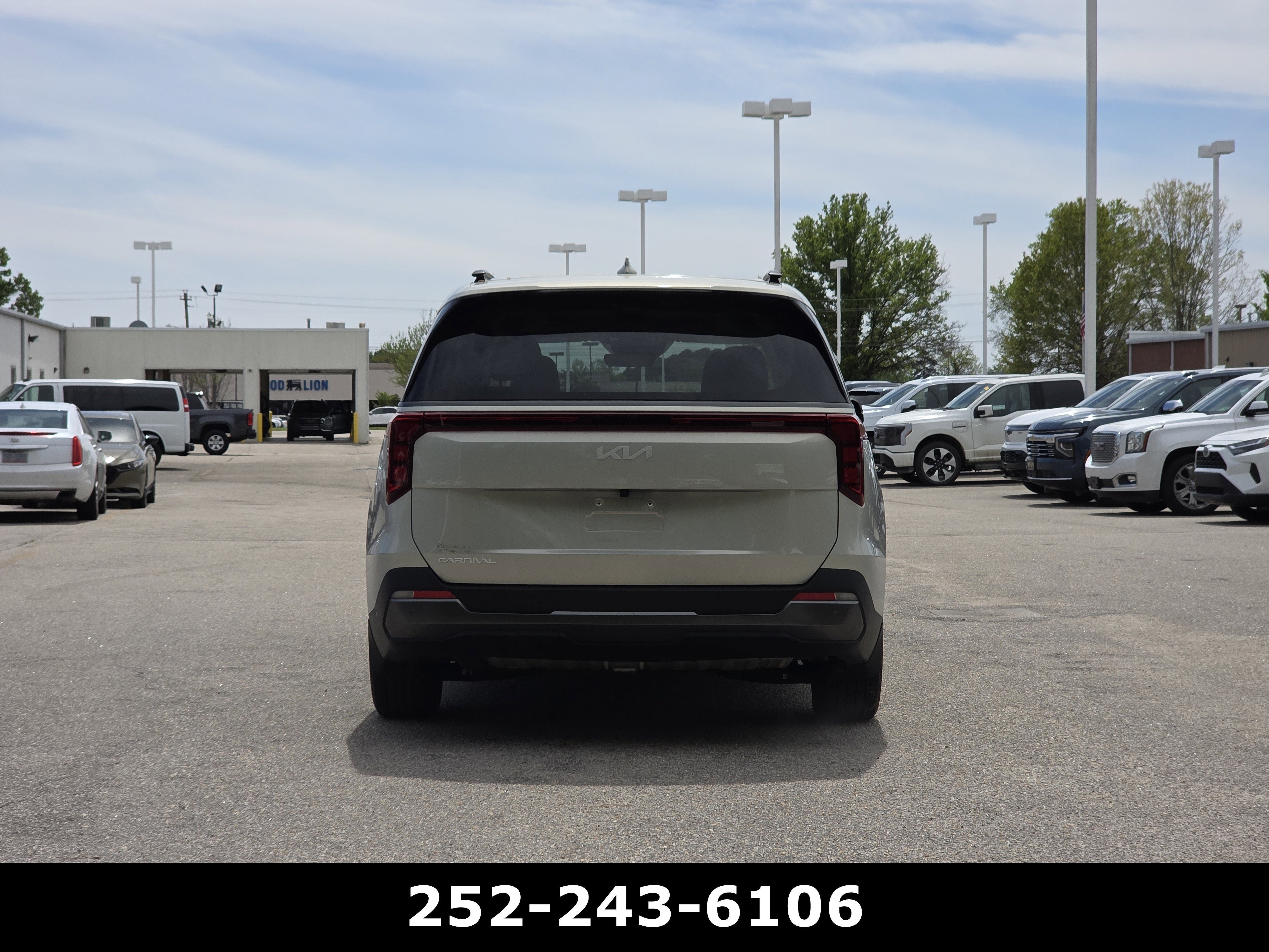 2025 Kia Carnival SX