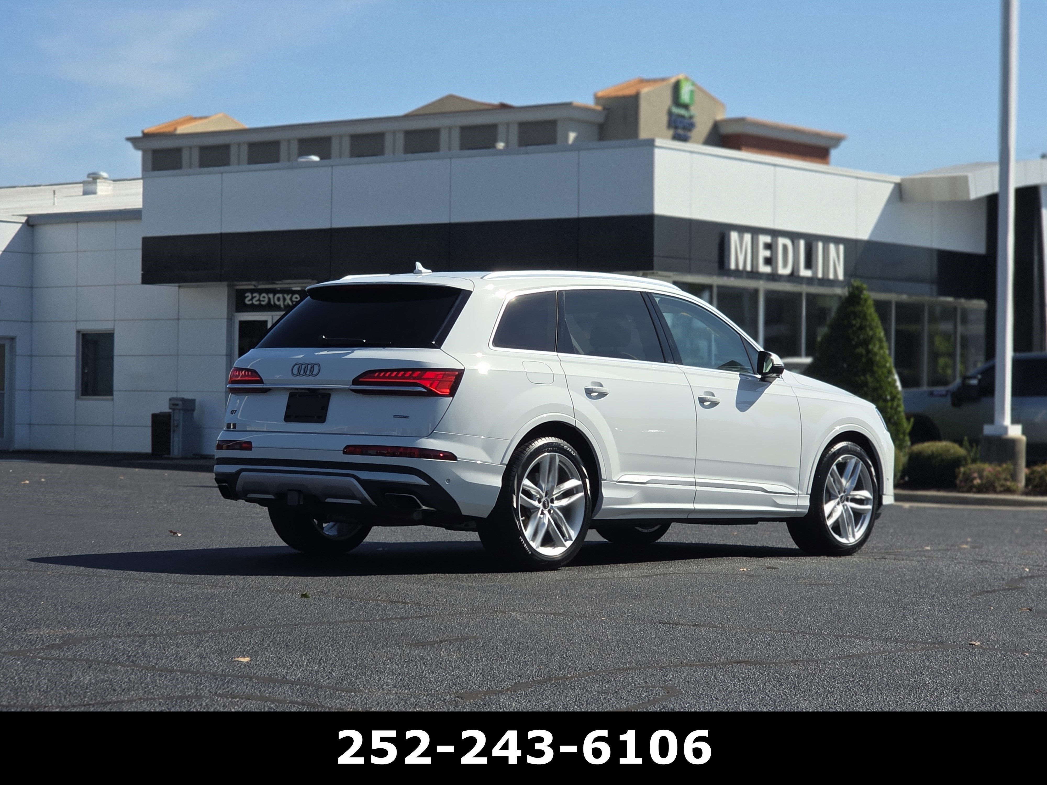 2025 Audi Q7 Premium Plus