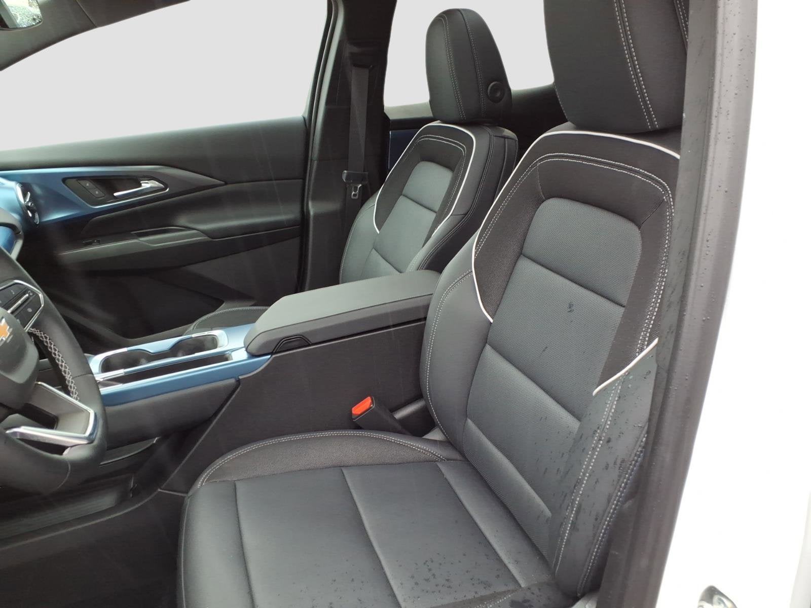 2024 Chevrolet Equinox EV LT