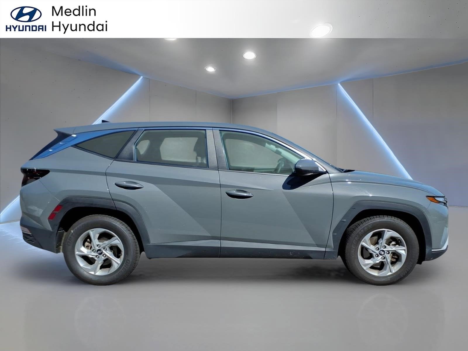 2024 Hyundai TUCSON SE