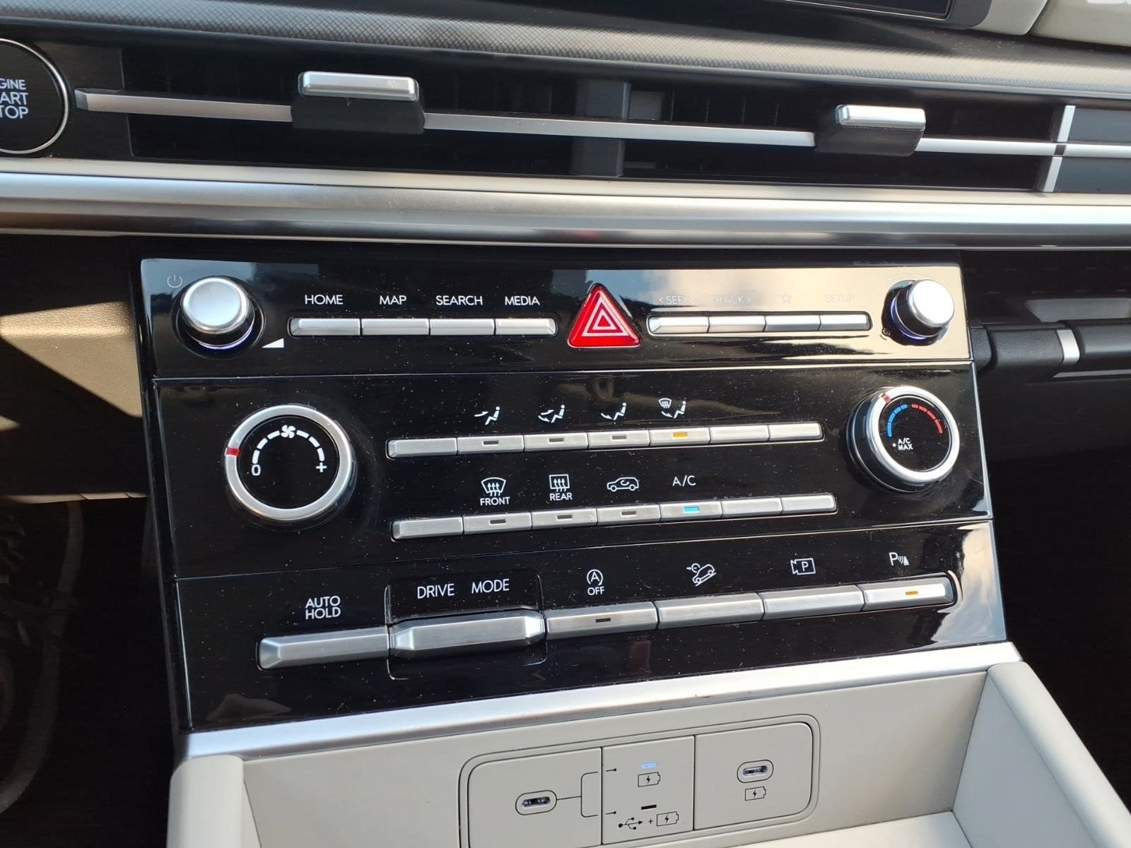 2025 Hyundai SANTA FE SE