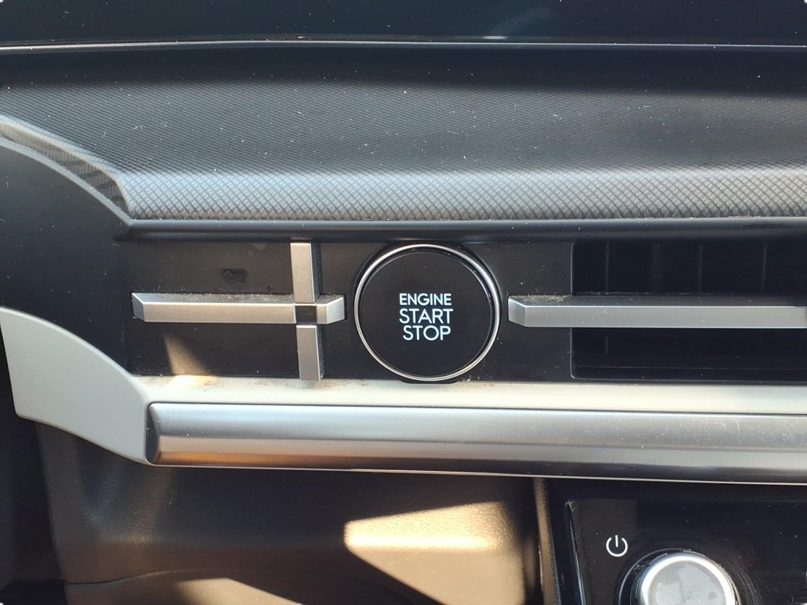 2025 Hyundai SANTA FE SE