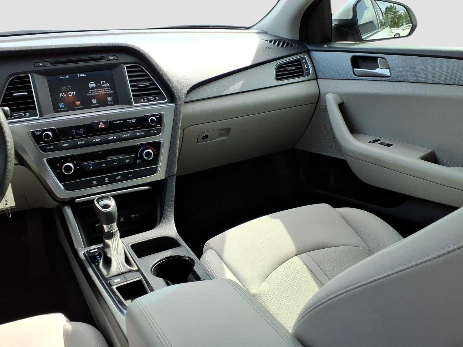 2017 Hyundai SONATA SE