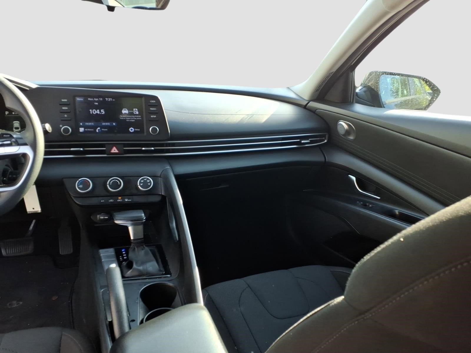 2021 Hyundai ELANTRA SE