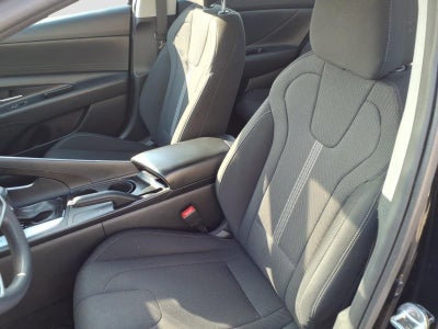 2021 Hyundai ELANTRA SE