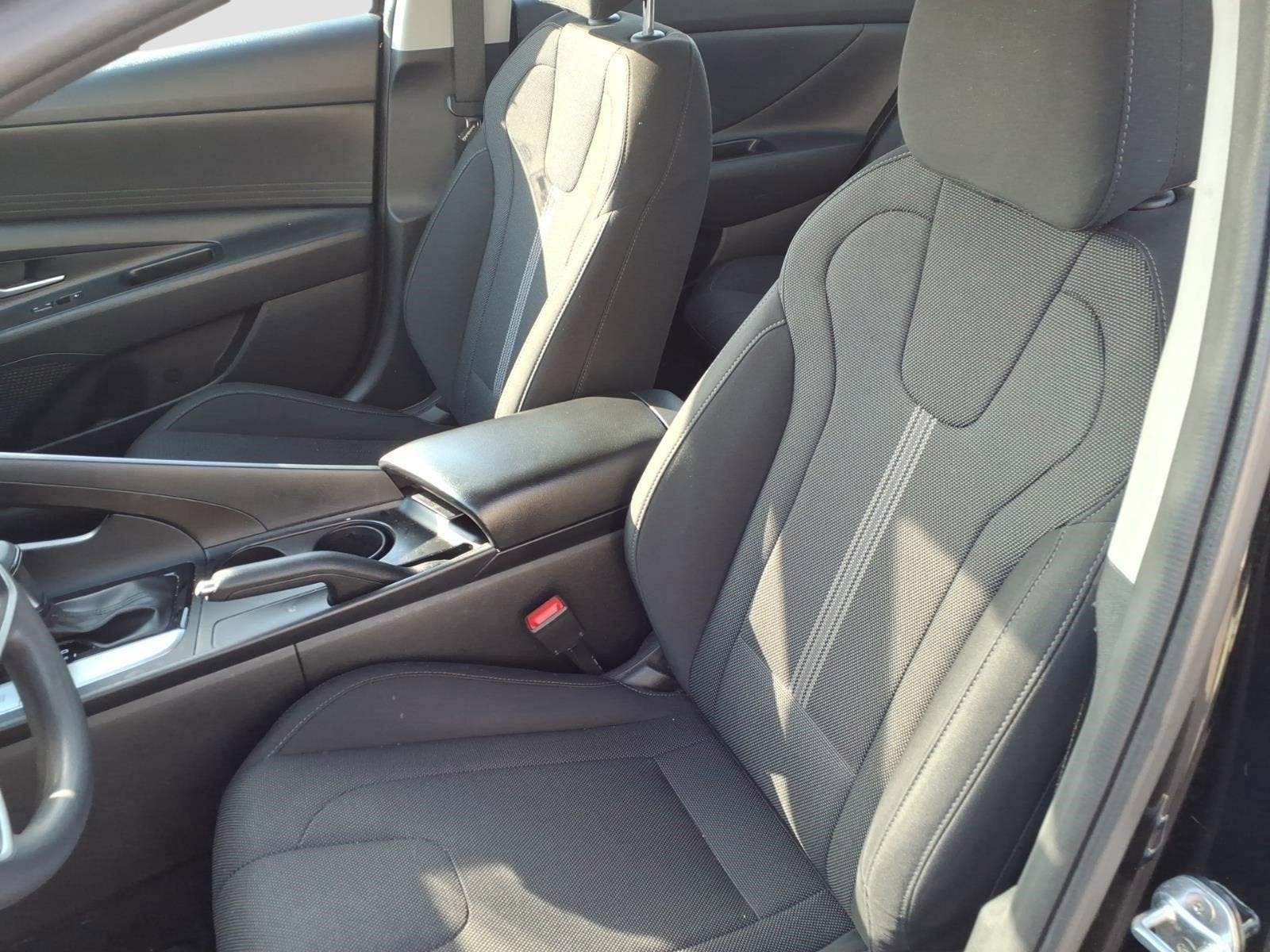 2021 Hyundai ELANTRA SE