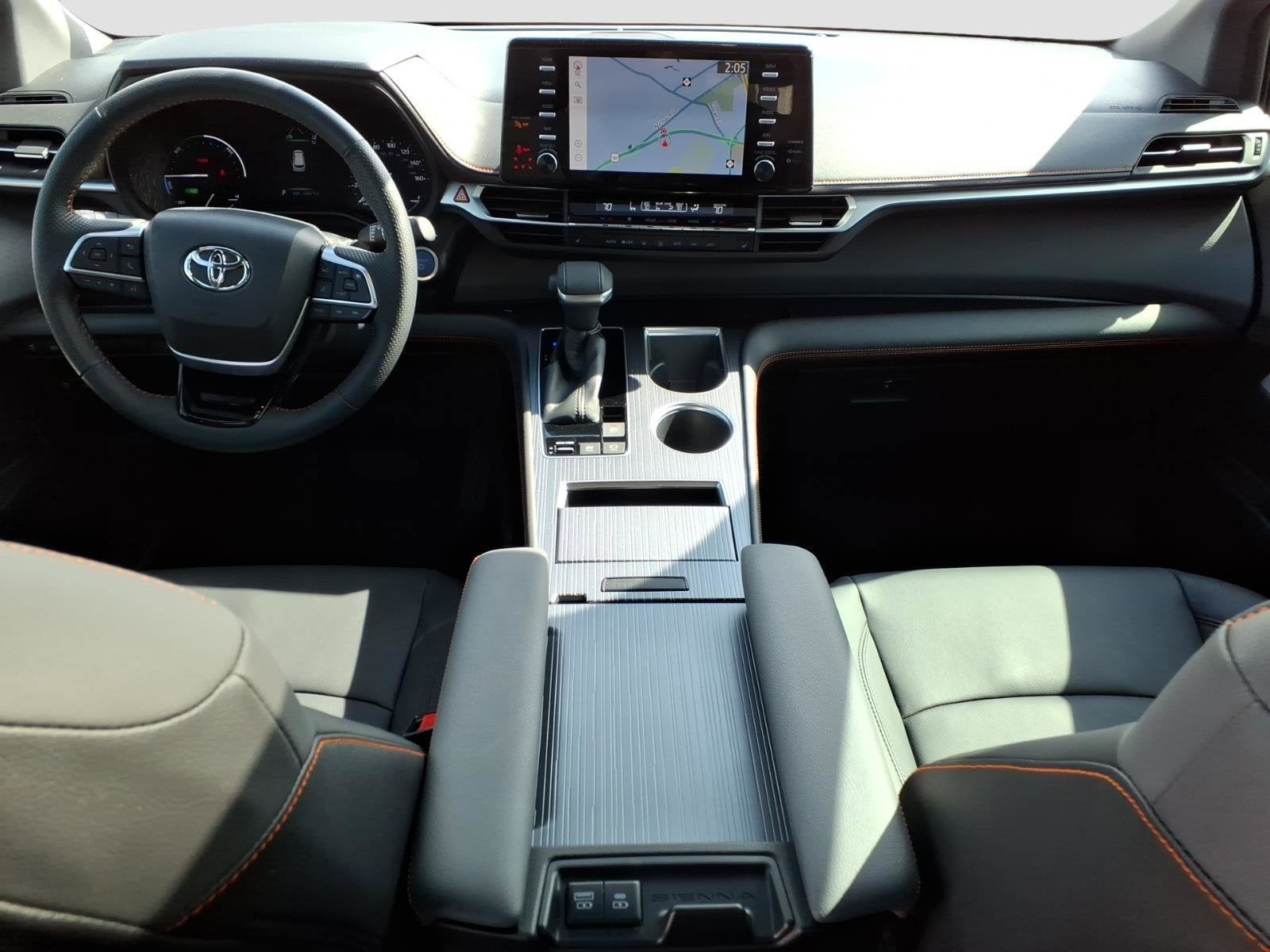 2022 Toyota Sienna XSE 7 Passenger