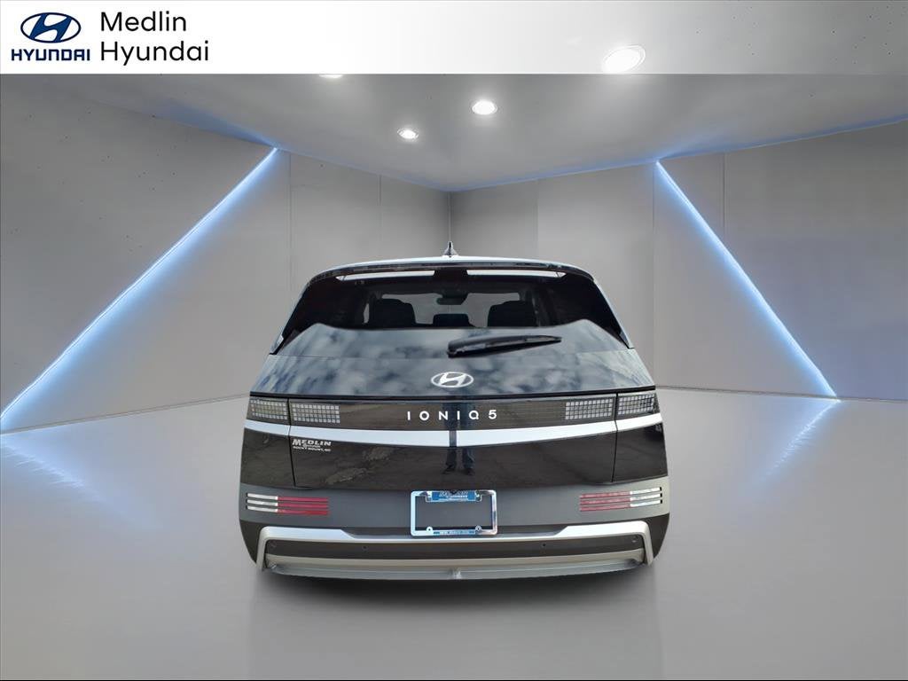 2025 Hyundai IONIQ 5 SE