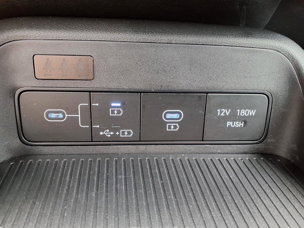 2024 Hyundai KONA SE