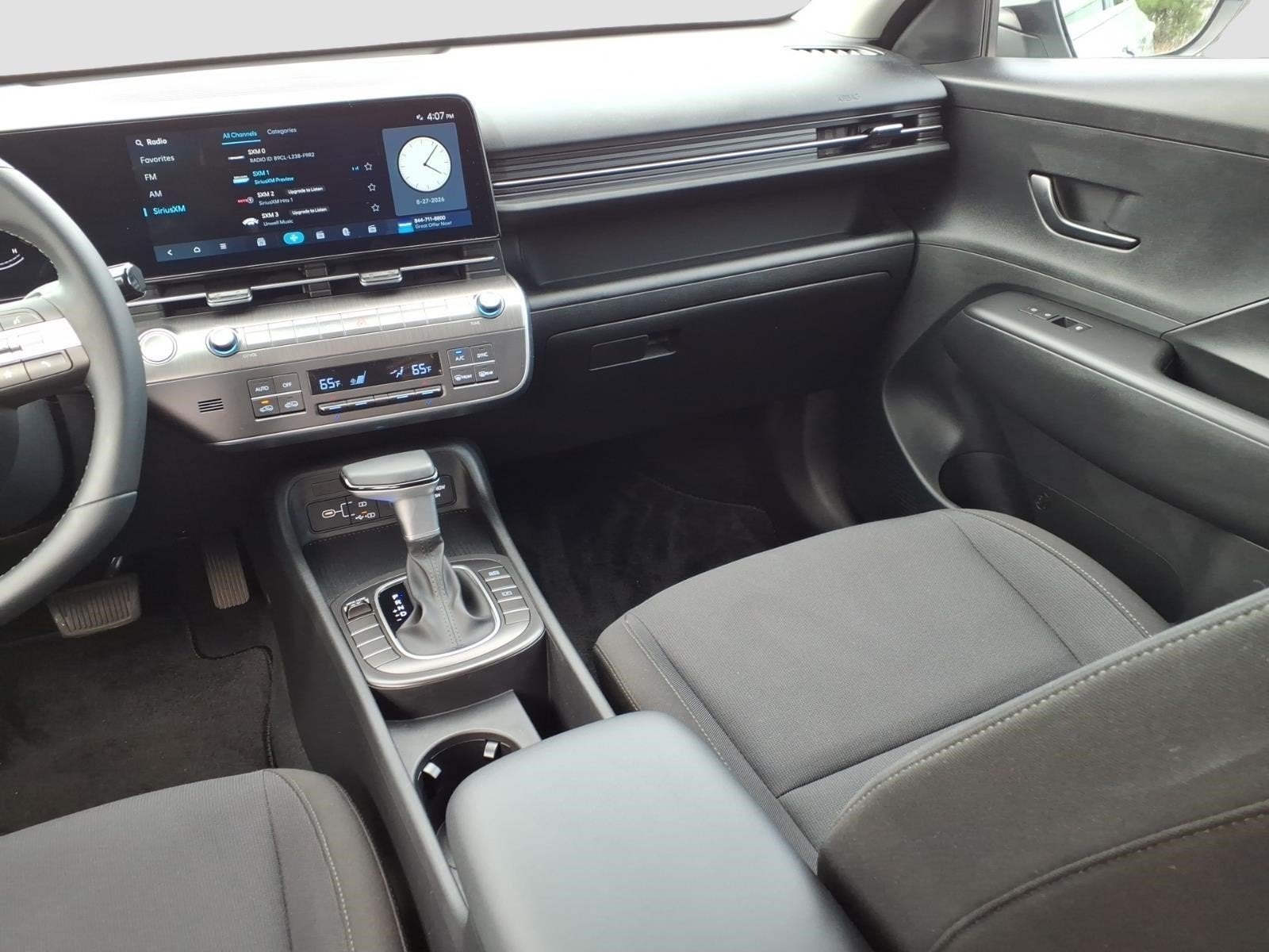 2024 Hyundai KONA SEL