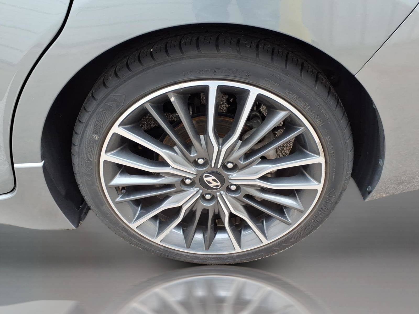 2018 Hyundai ELANTRA Sport