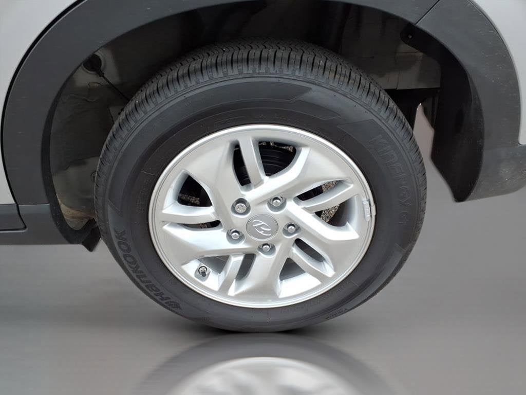 2025 Hyundai VENUE SE